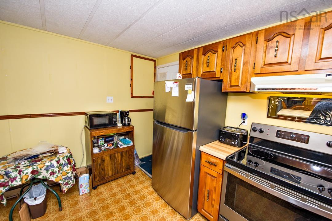 386 Rocky Lake Drive, Bedford, NS (MLS 202526110)