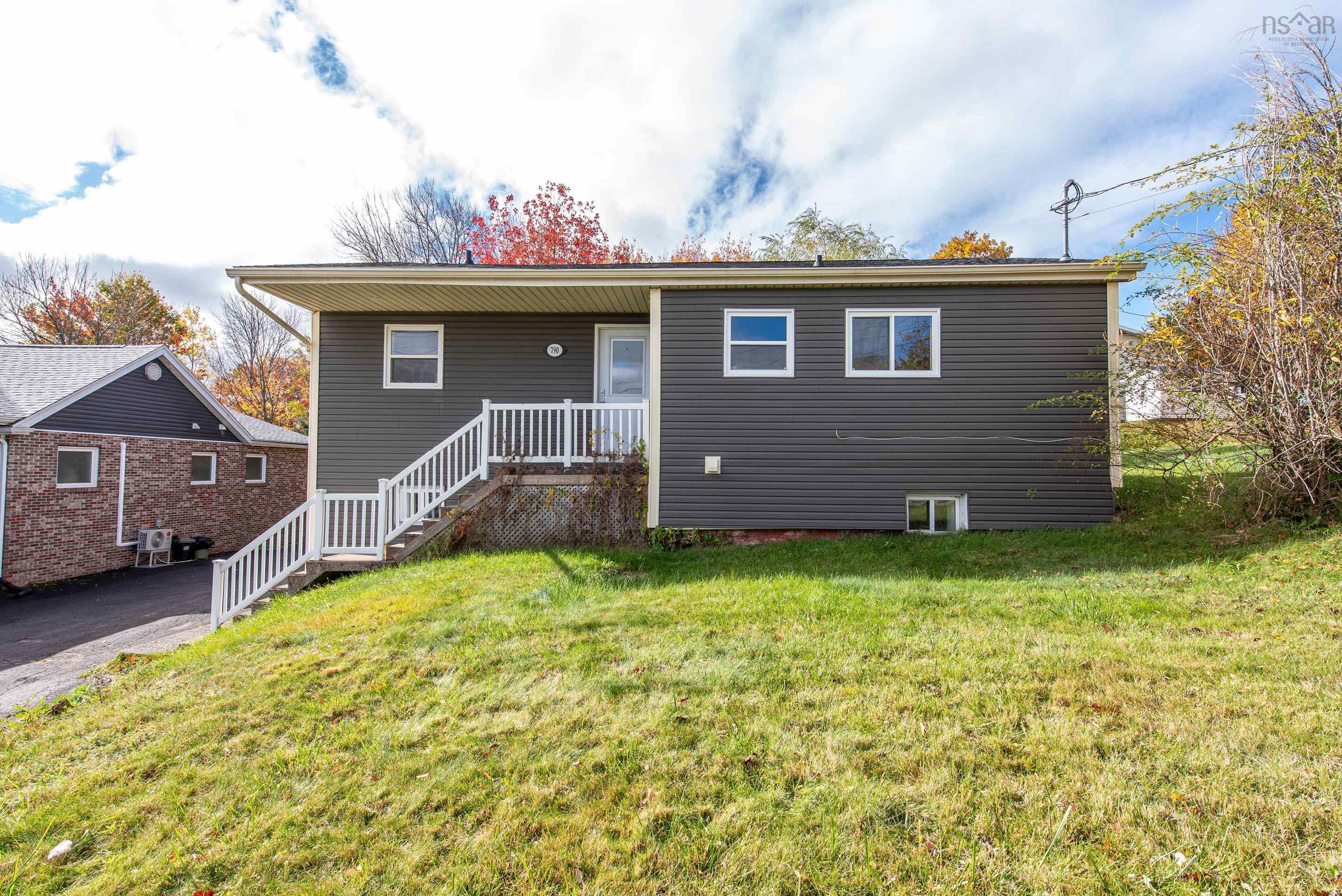 790 Old Sackville Rd Road, Sackville, NS (MLS 202526163)