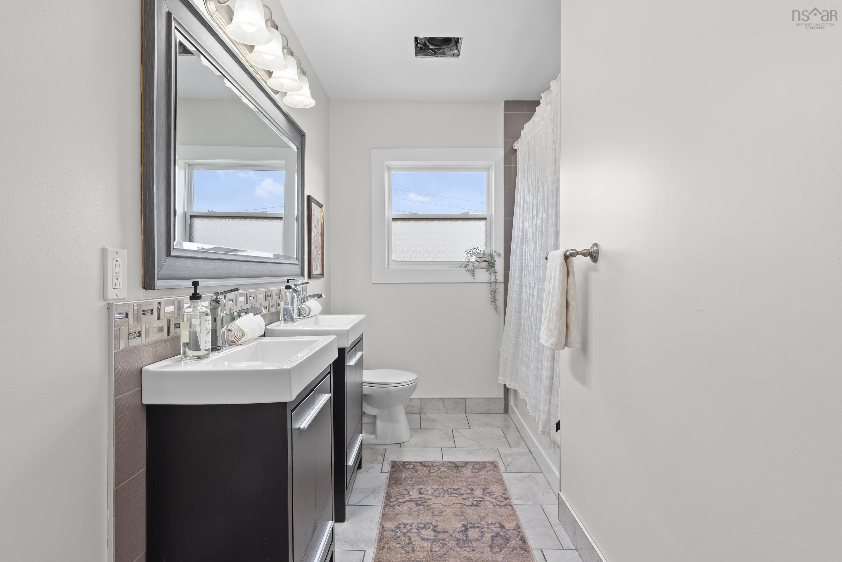 790 Old Sackville Rd Road, Sackville, NS (MLS 202526163)