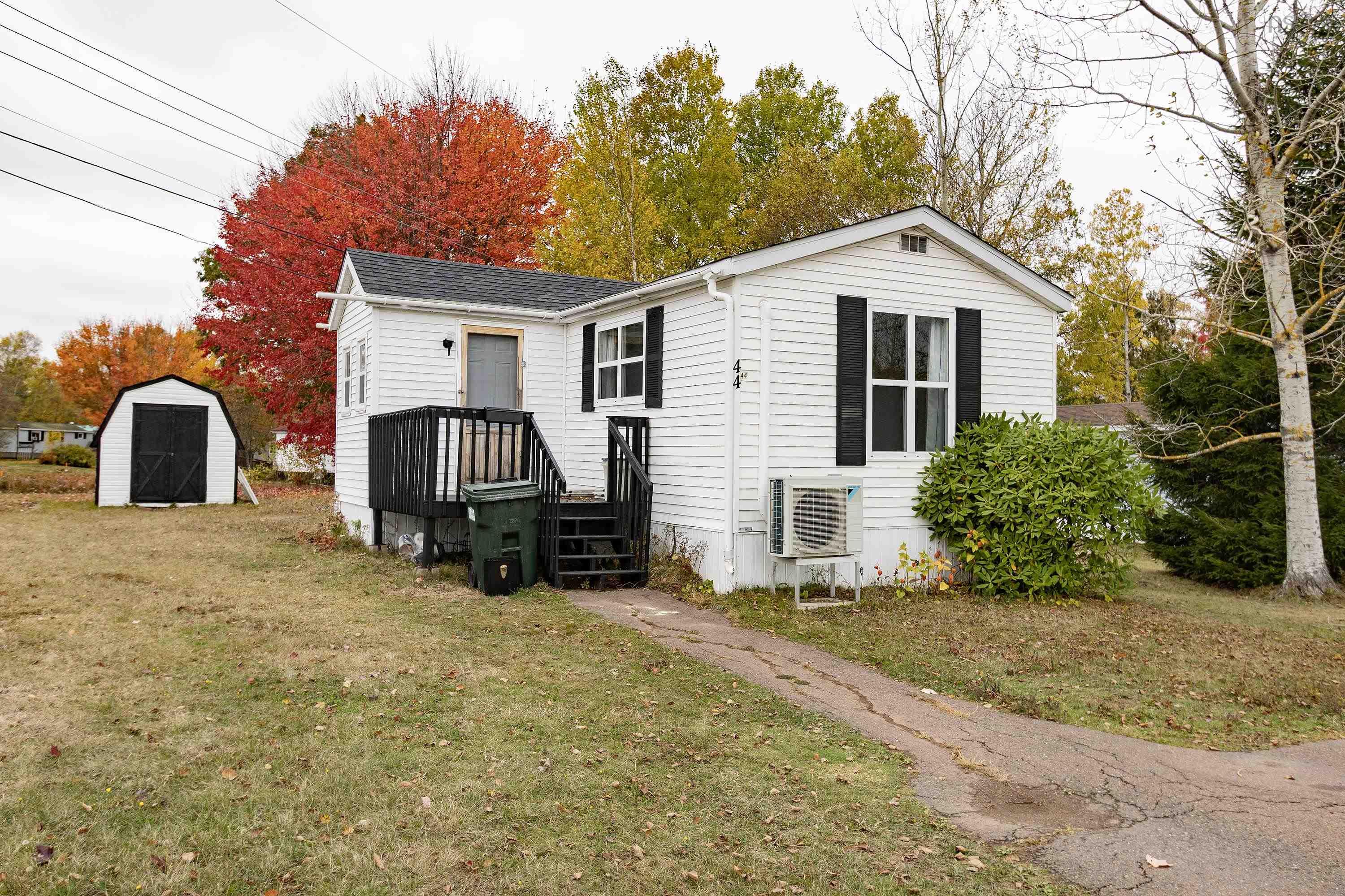 44 Anson Avenue, Amherst, NS (MLS 202526171)