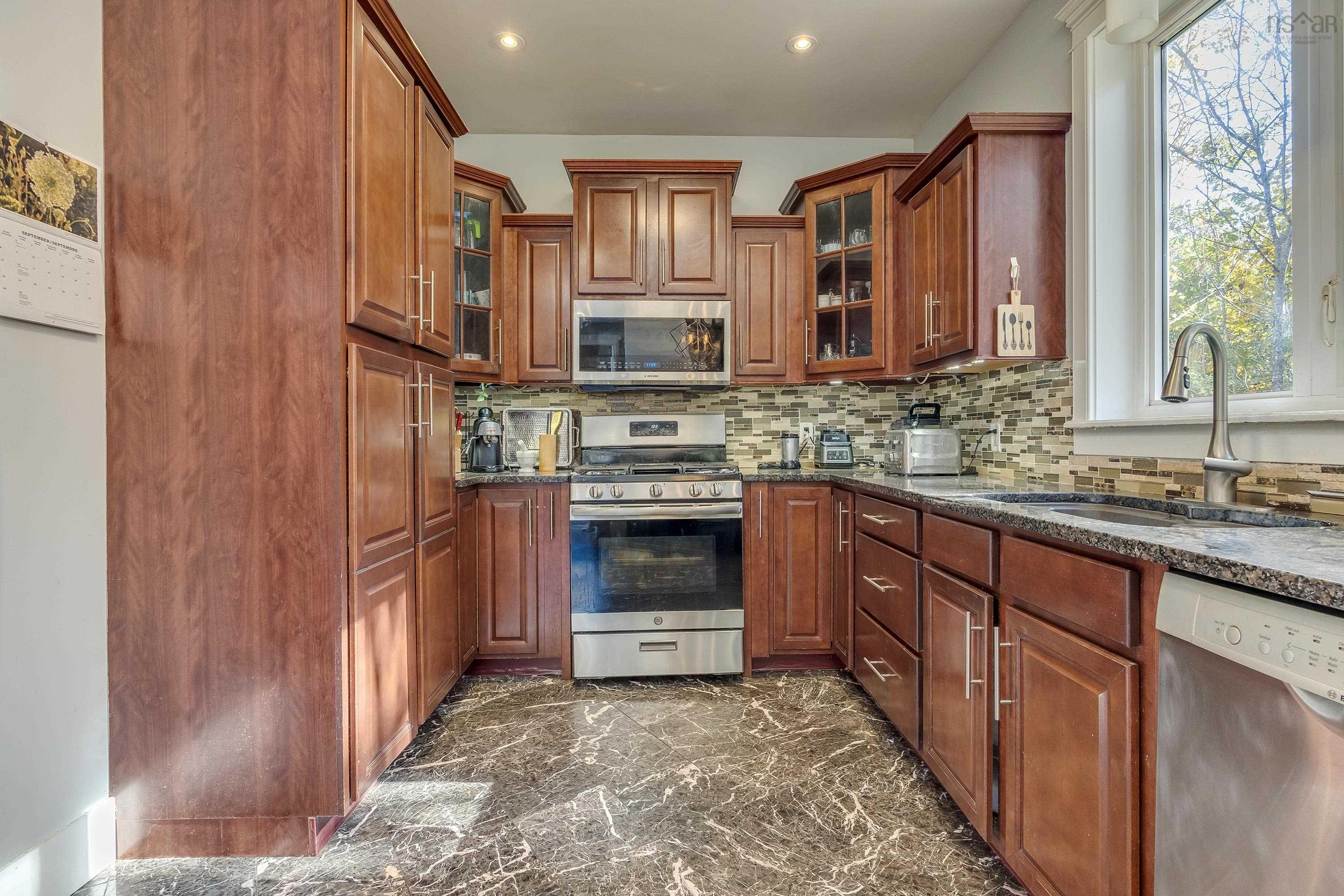 2706 St. Margaret's Bay Road, Timberlea, NS (MLS 202526260)