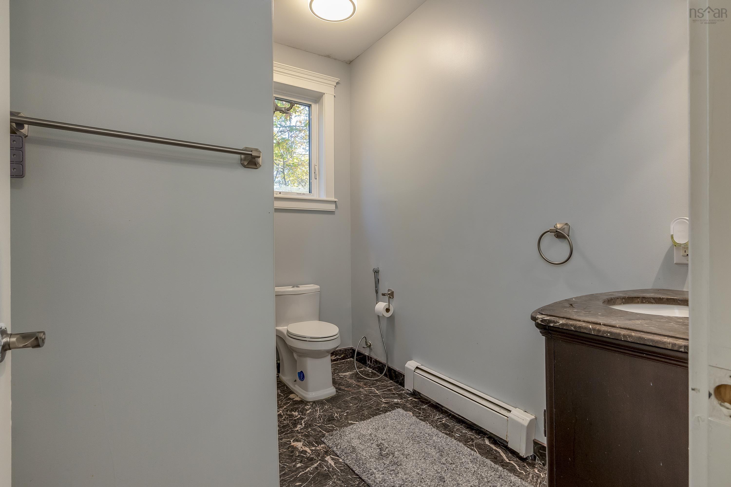 2706 St. Margaret's Bay Road, Timberlea, NS (MLS 202526260)