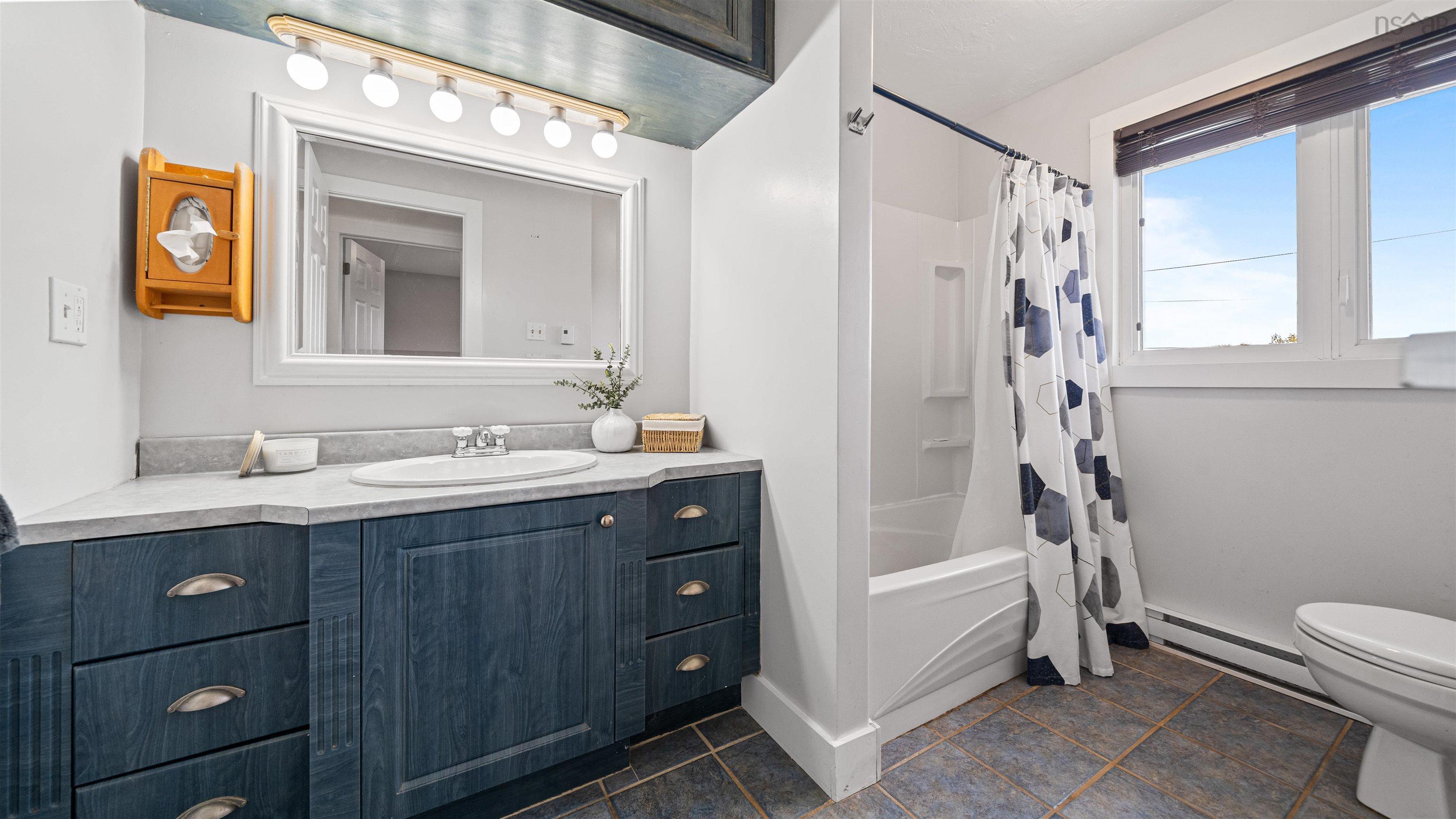 16 Donview Drive, Dartmouth, NS (MLS 202526263)