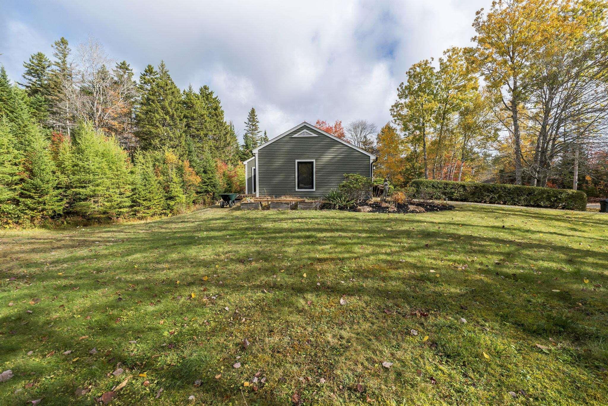 16 Canavan Drive, Lakelands, NS (MLS 202526264)