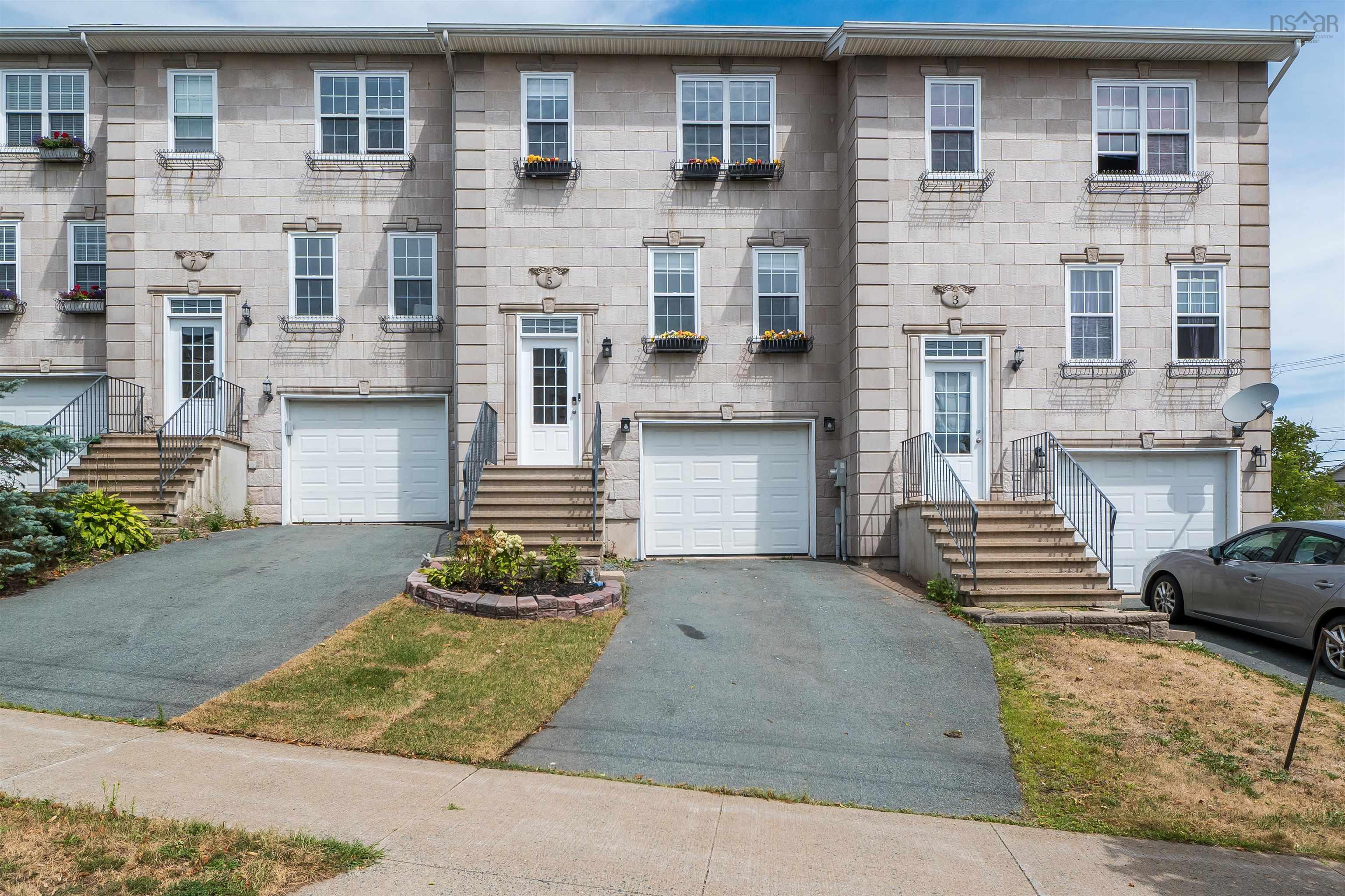 5 Brigadier Court, Halifax, NS (MLS 202526311)