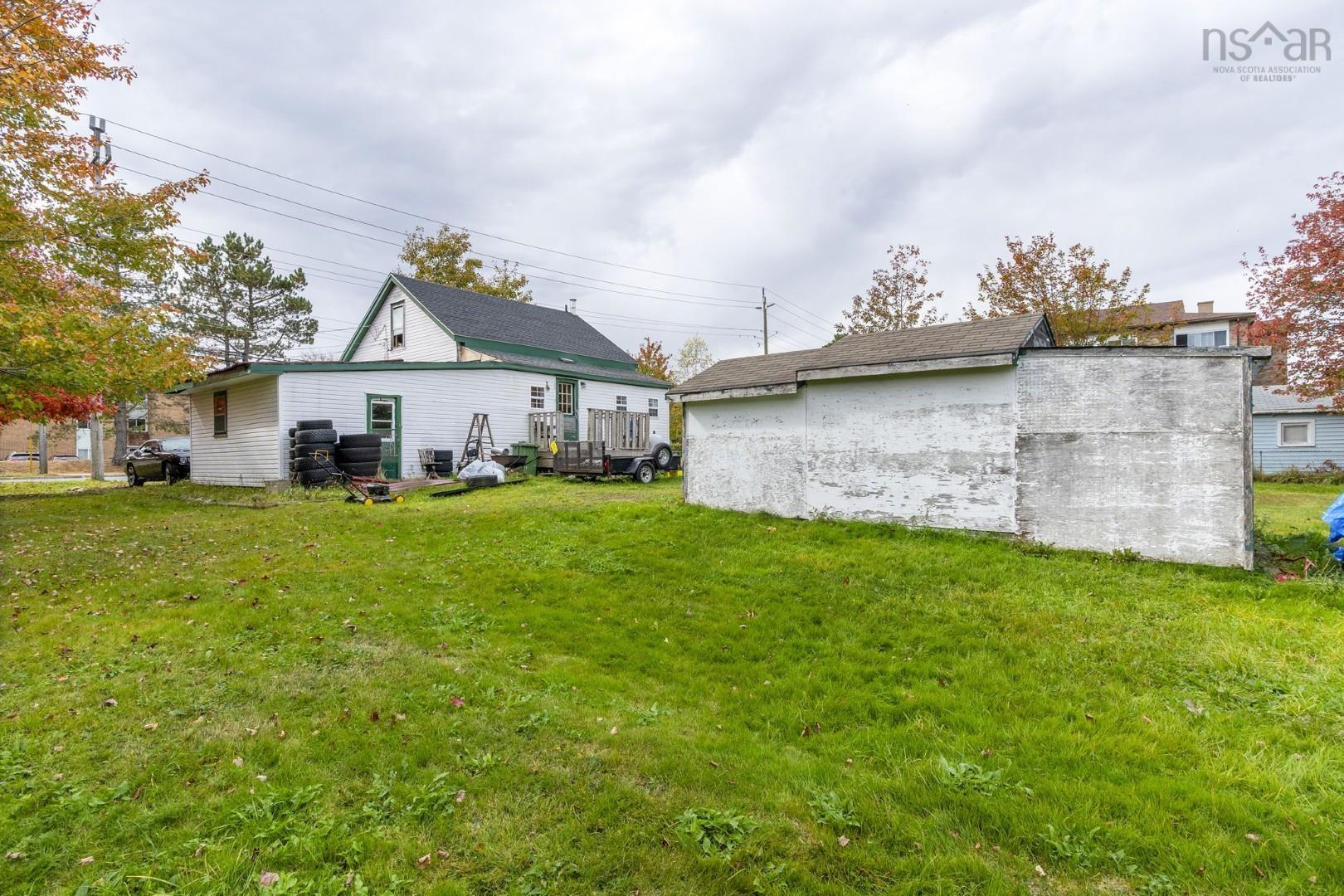 77 Gaston Road, Dartmouth, NS (MLS 202526342)