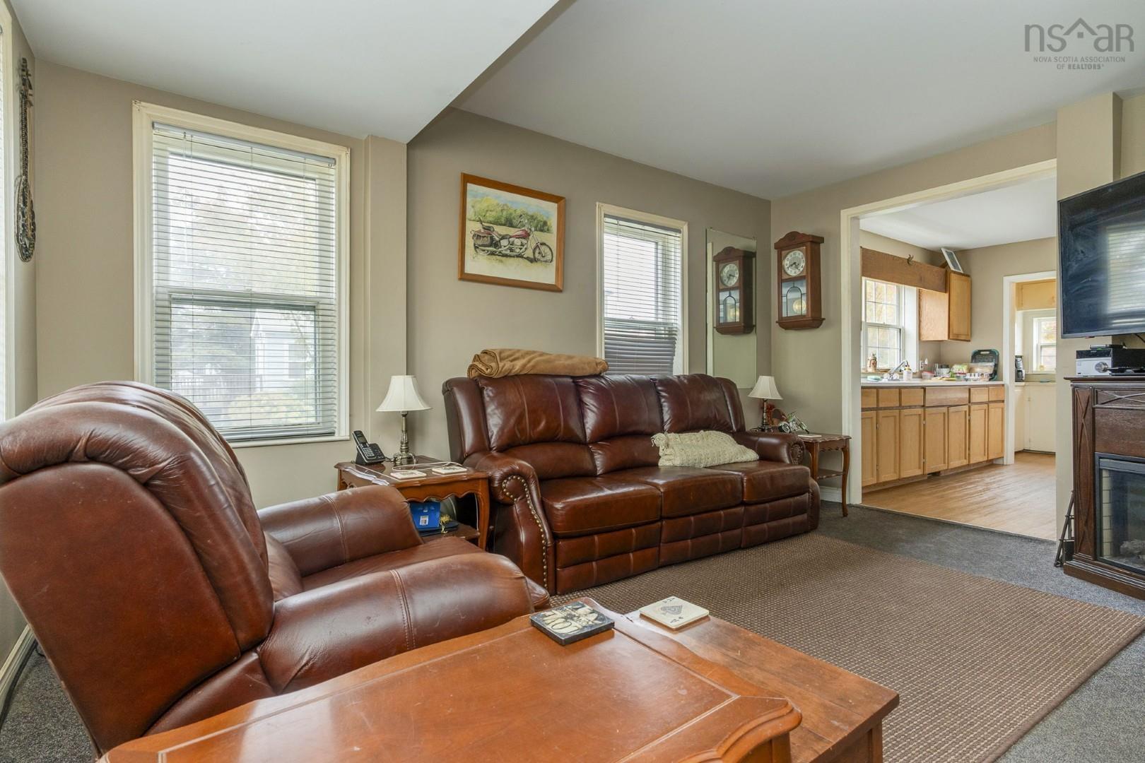 77 Gaston Road, Dartmouth, NS (MLS 202526342)