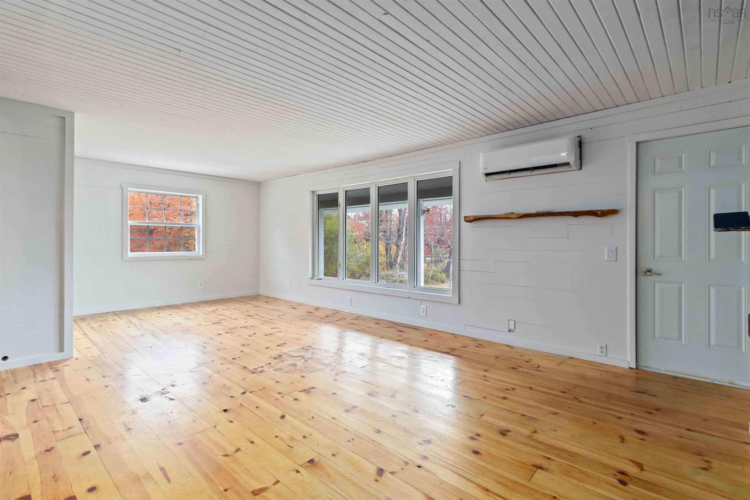 10302 Highway 3, Port Joli, NS (MLS 202526352)