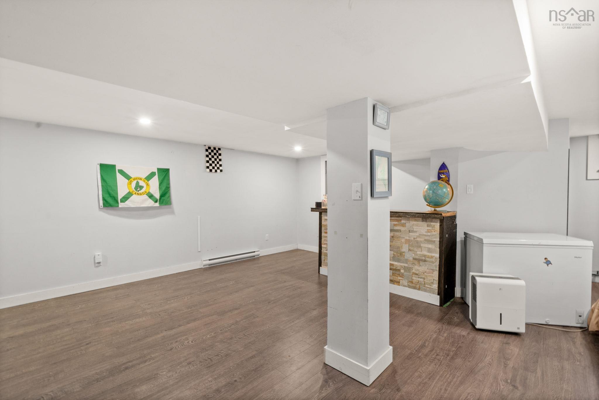 33 Pinehill Road, Dartmouth, NS (MLS 202526362)