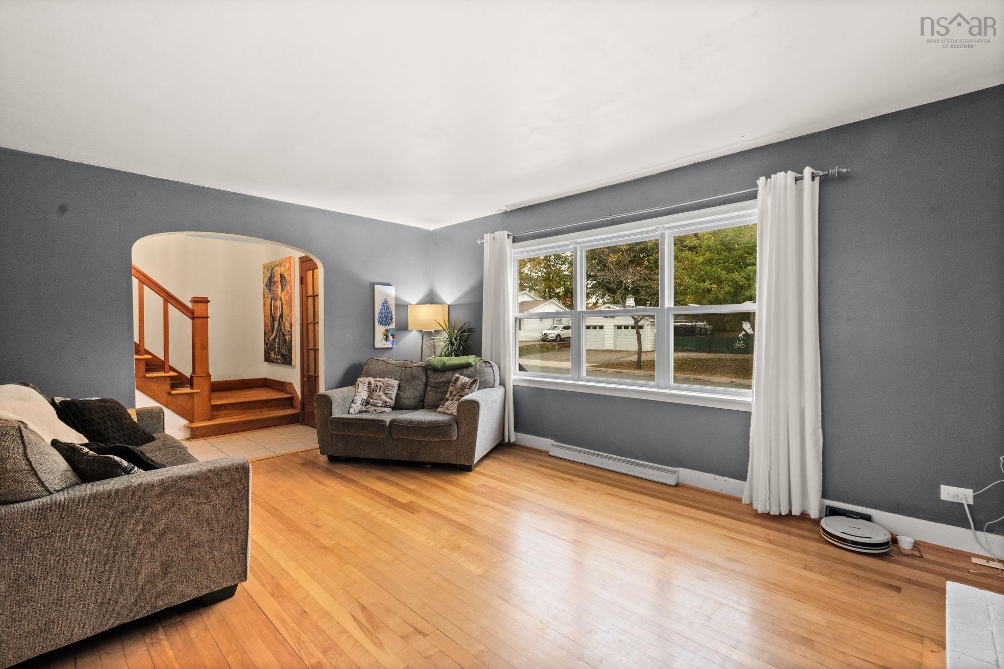 33 Pinehill Road, Dartmouth, NS (MLS 202526362)