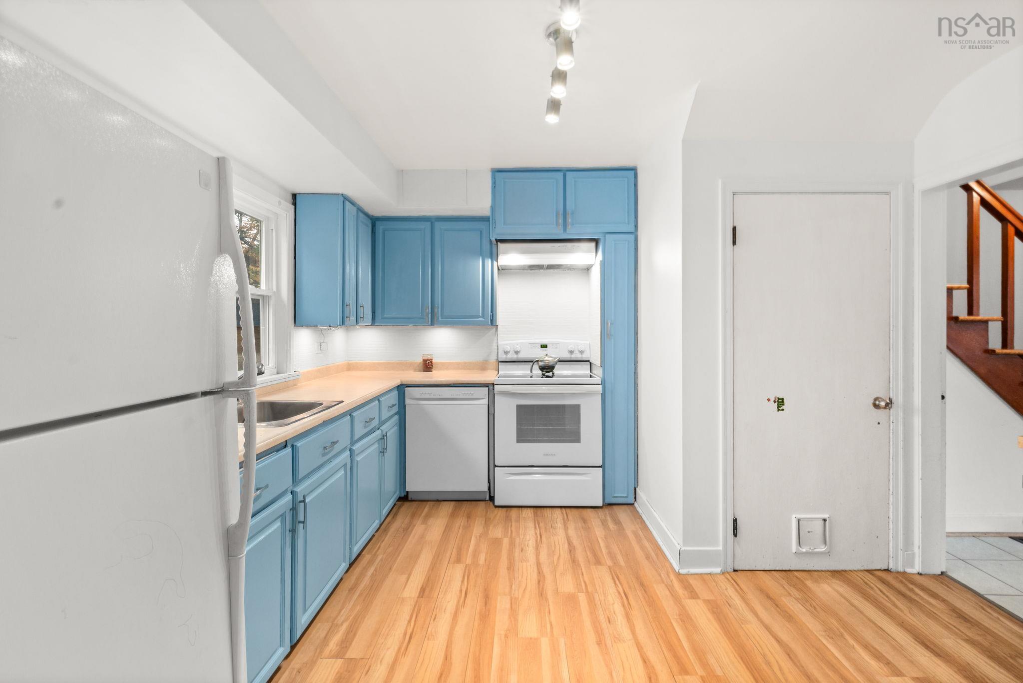 33 Pinehill Road, Dartmouth, NS (MLS 202526362)