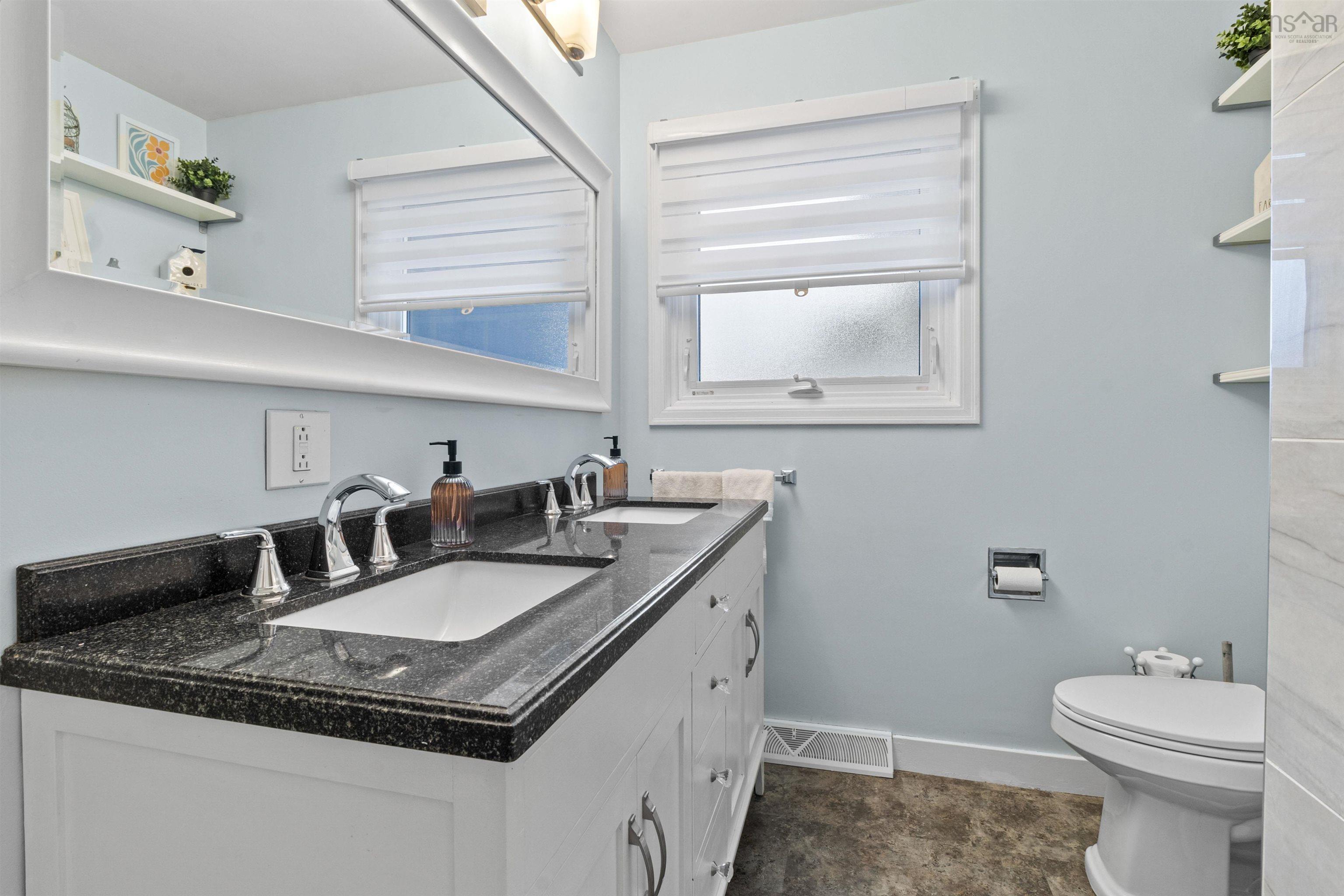 15 Laurier Street, Dartmouth, NS (MLS 202526391)