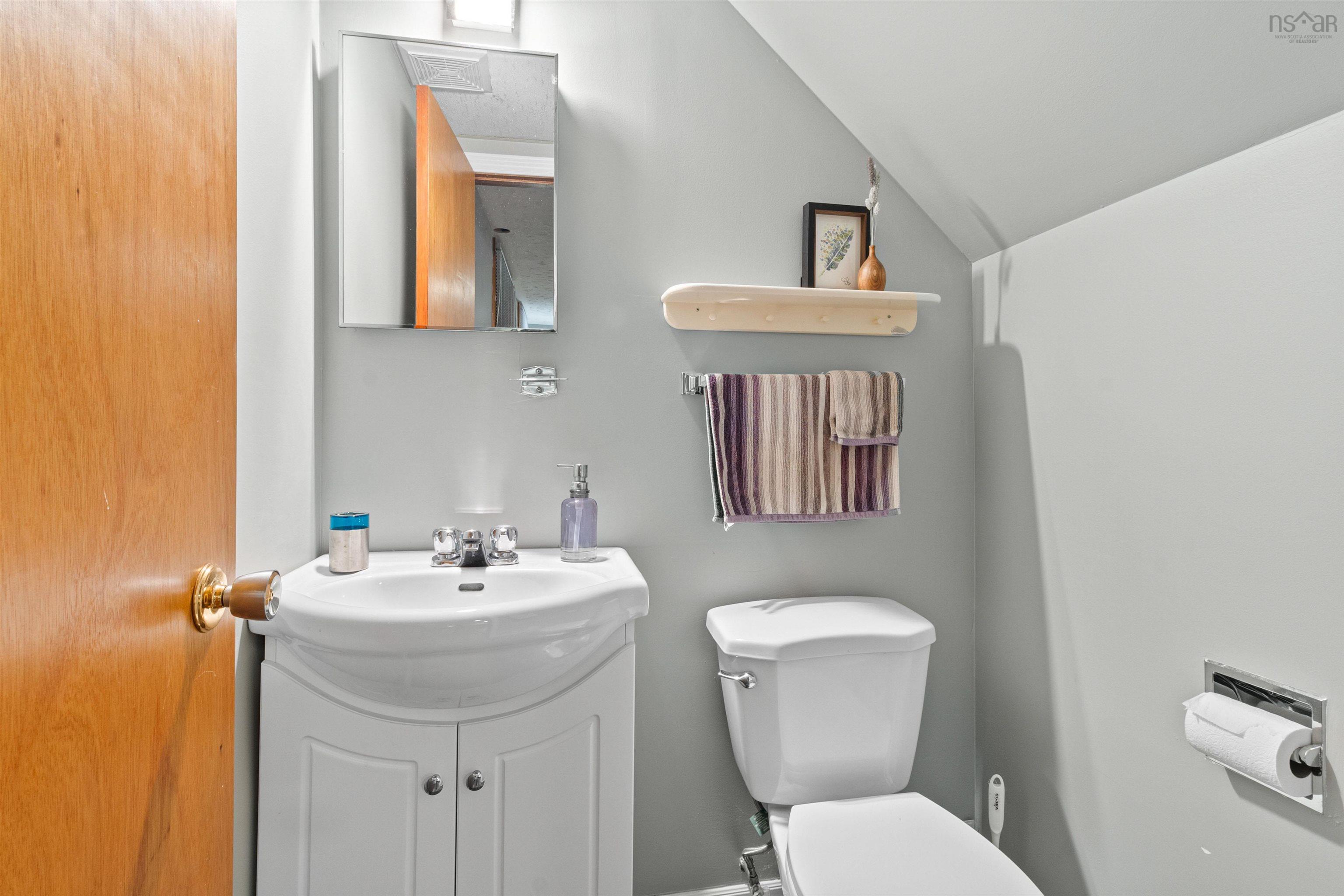 15 Laurier Street, Dartmouth, NS (MLS 202526391)