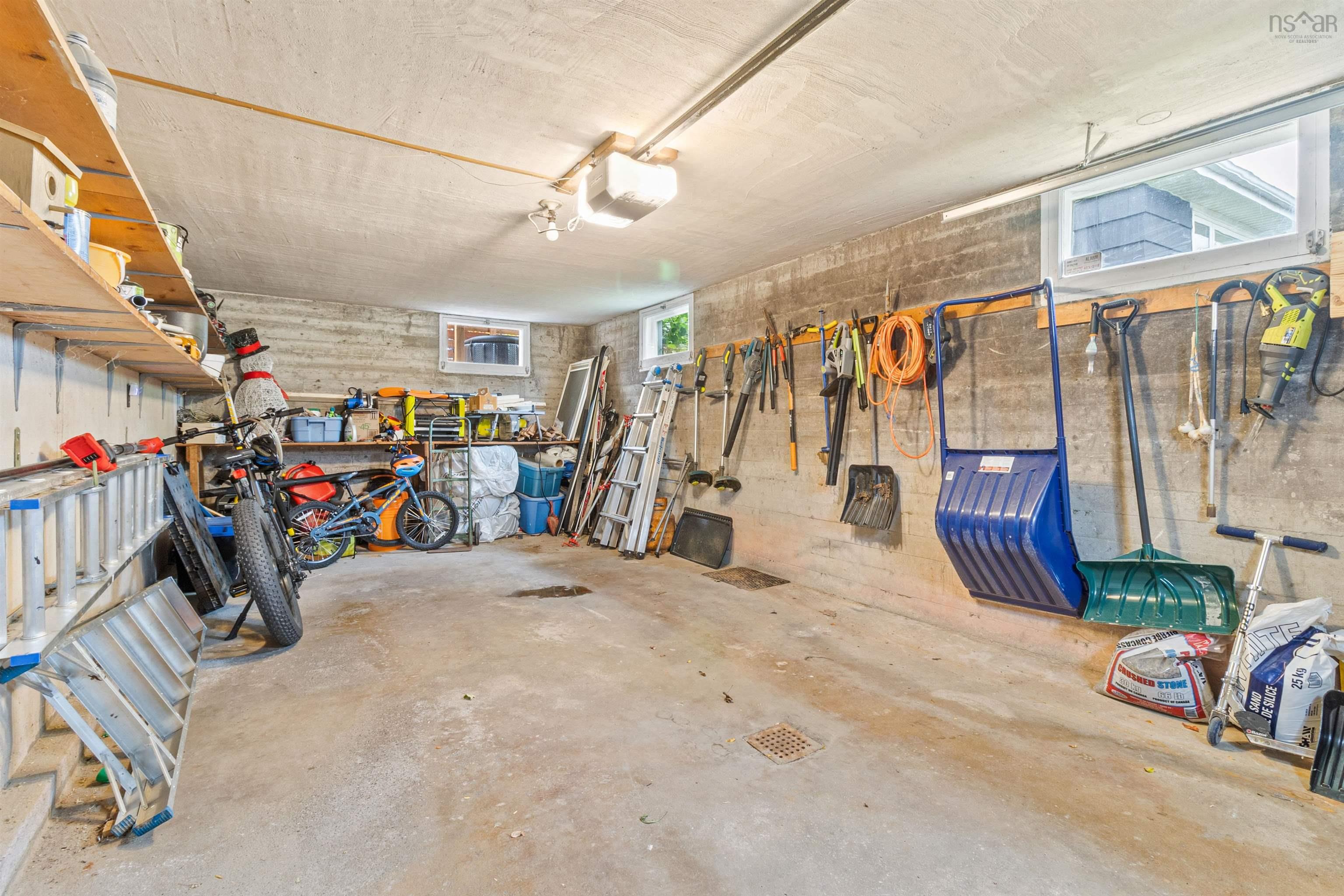 15 Laurier Street, Dartmouth, NS (MLS 202526391)