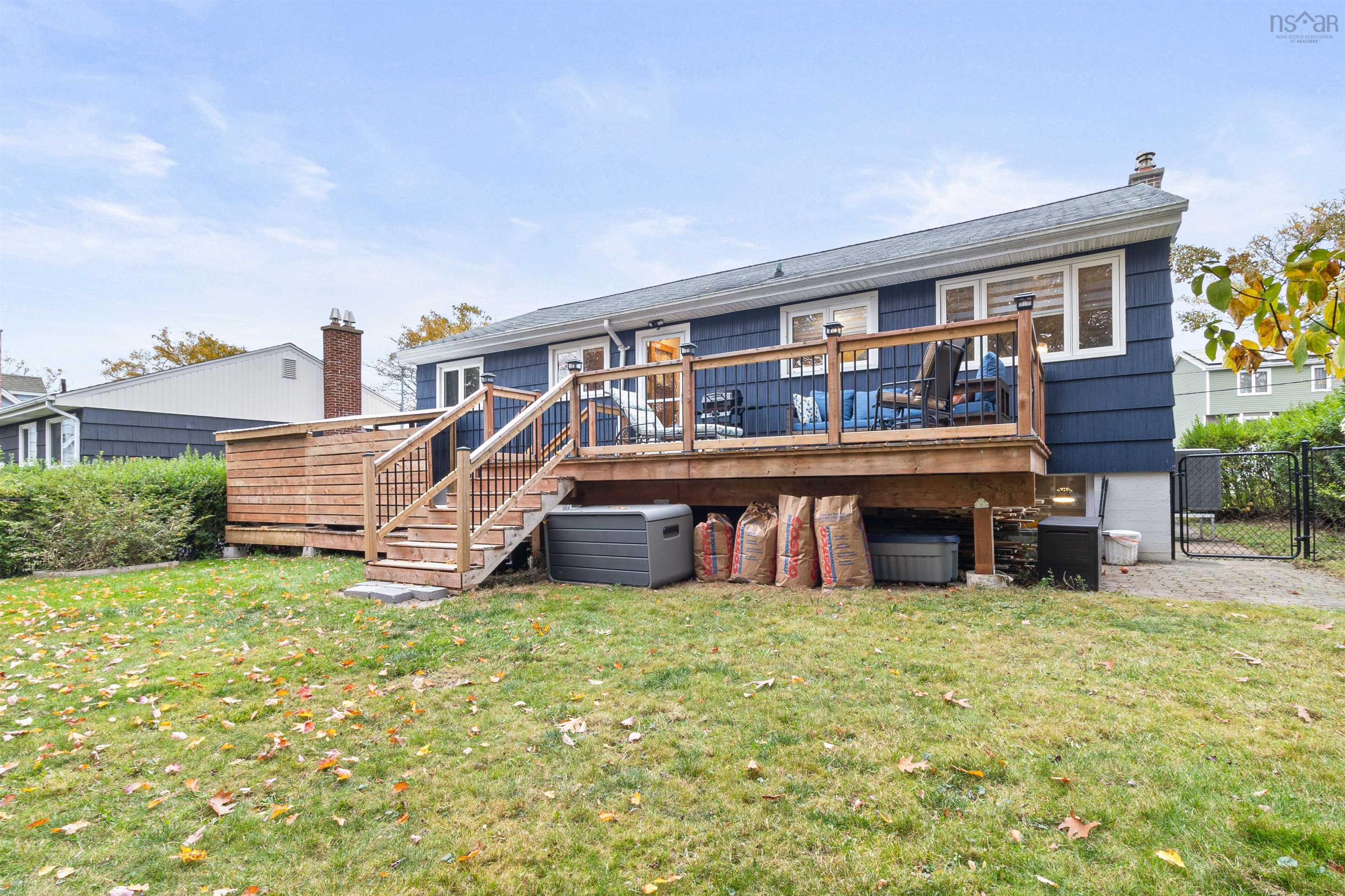 15 Laurier Street, Dartmouth, NS (MLS 202526391)