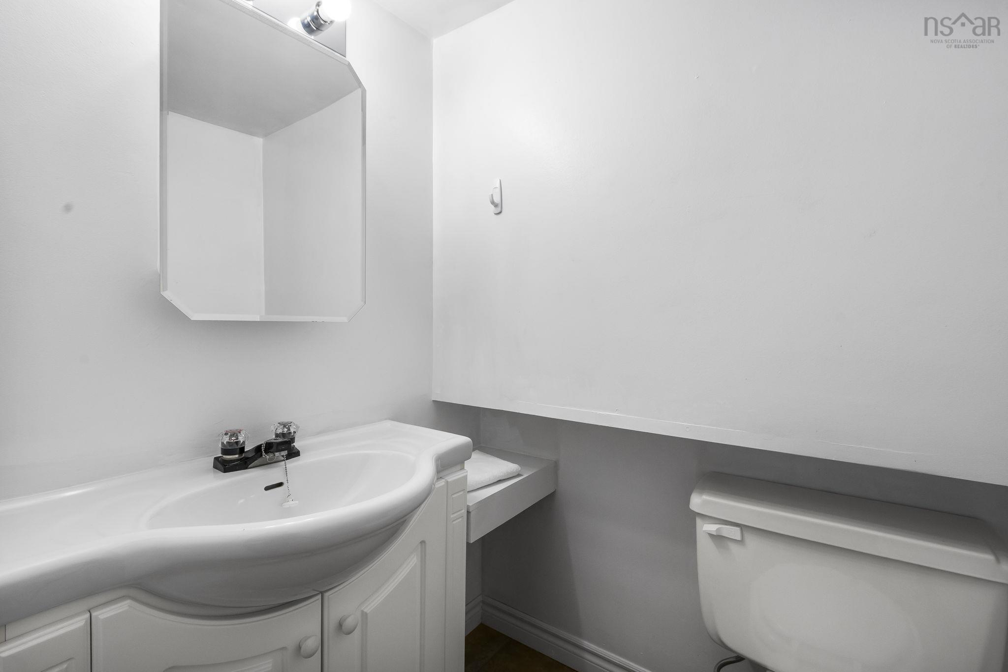 47 Hampton Green, Cole Harbour, NS (MLS 202526392)