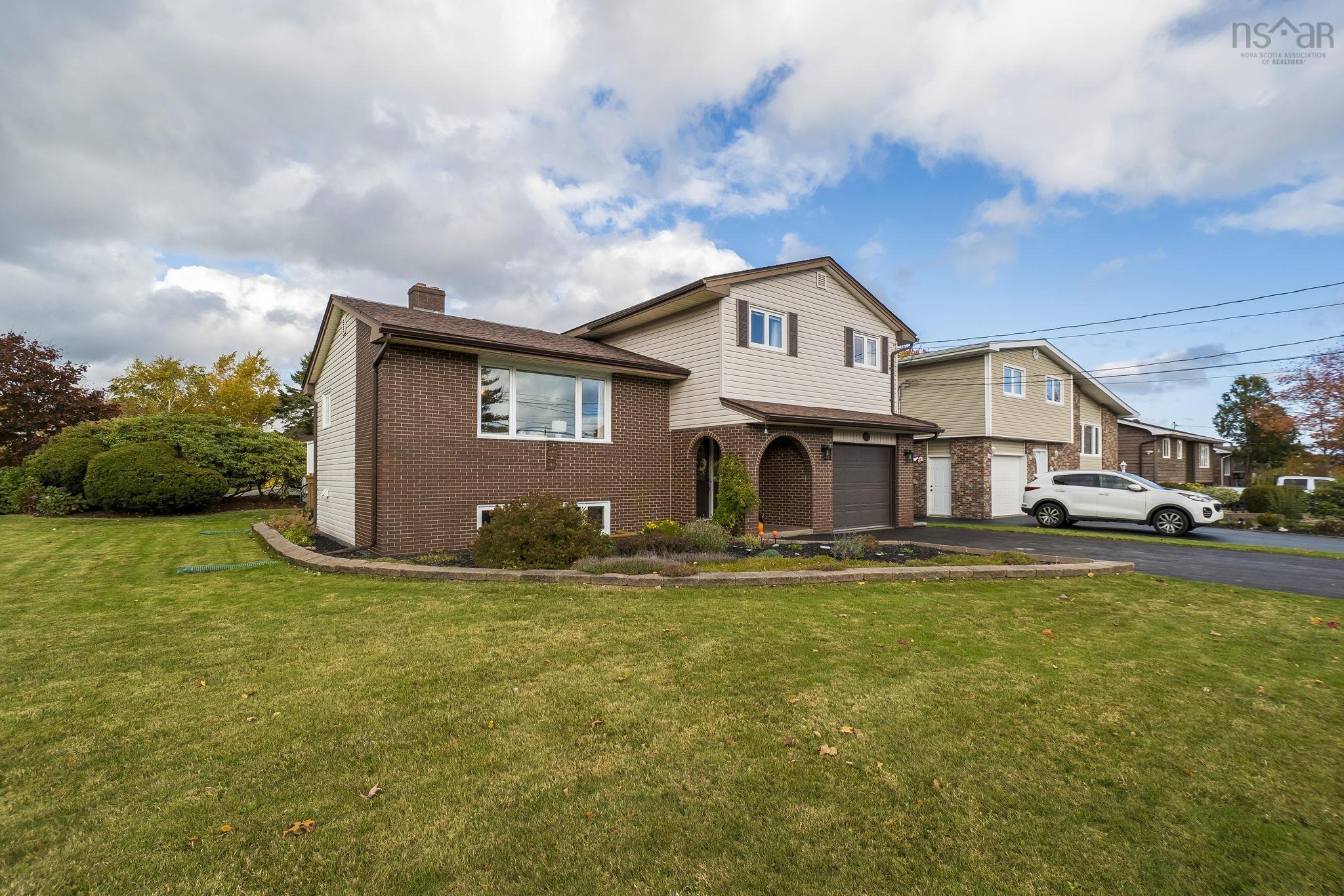 47 Hampton Green, Cole Harbour, NS (MLS 202526392)