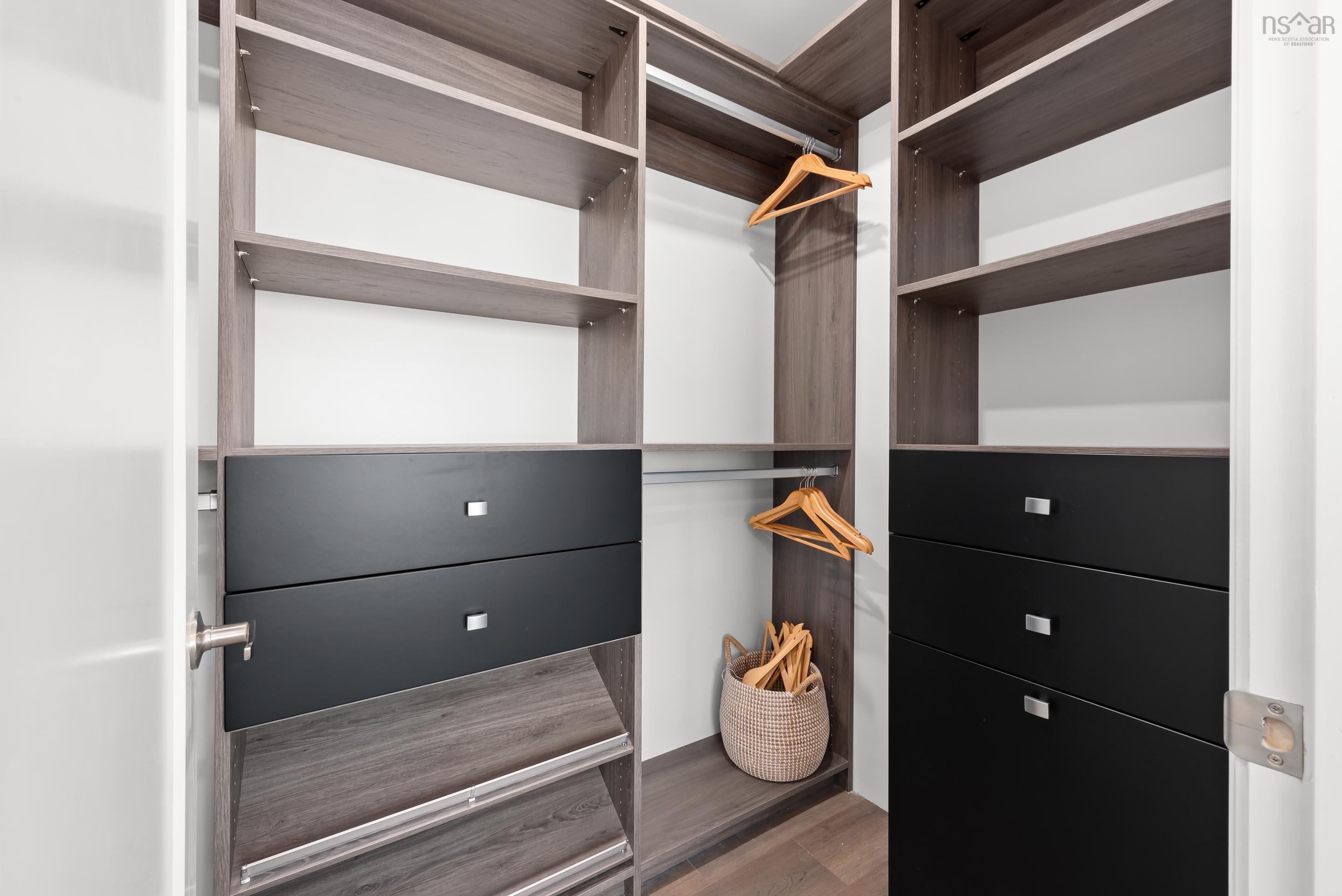 1703 72 Seapoint Road, Dartmouth, NS (MLS 202526465)