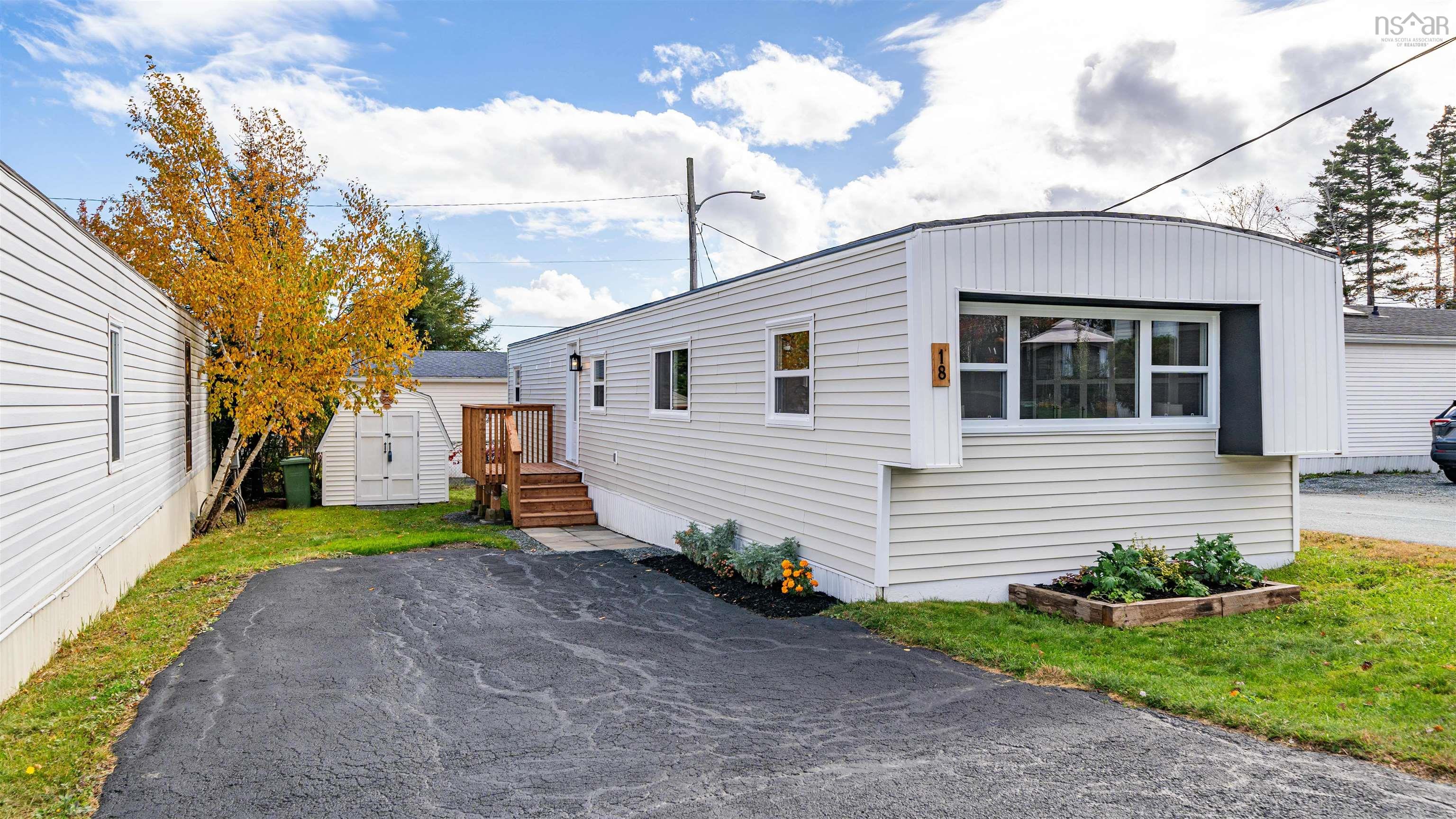 18 Earleton Avenue, Dartmouth, NS (MLS® 202526467)