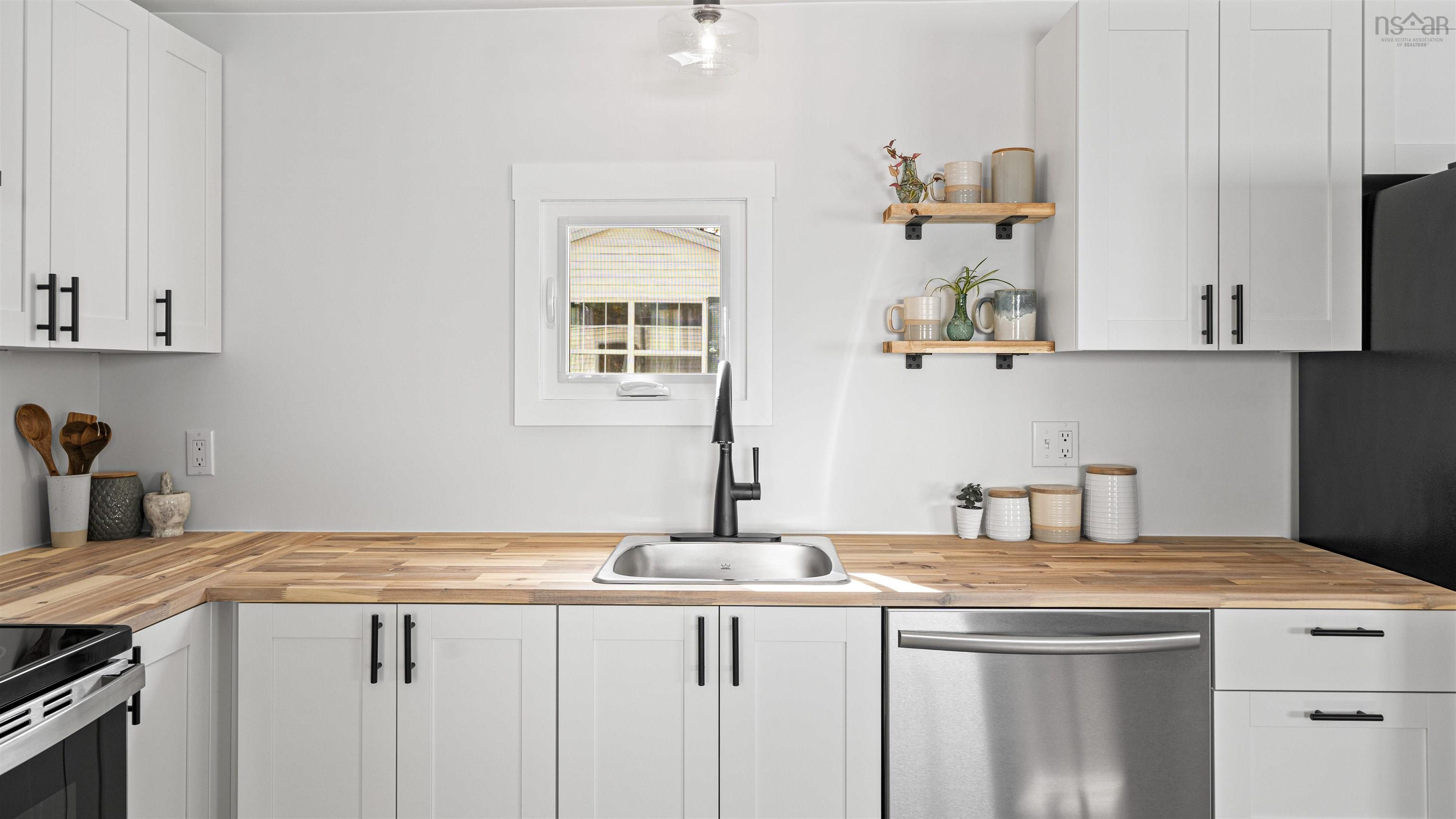 18 Earleton Avenue, Dartmouth, NS (MLS 202526467)