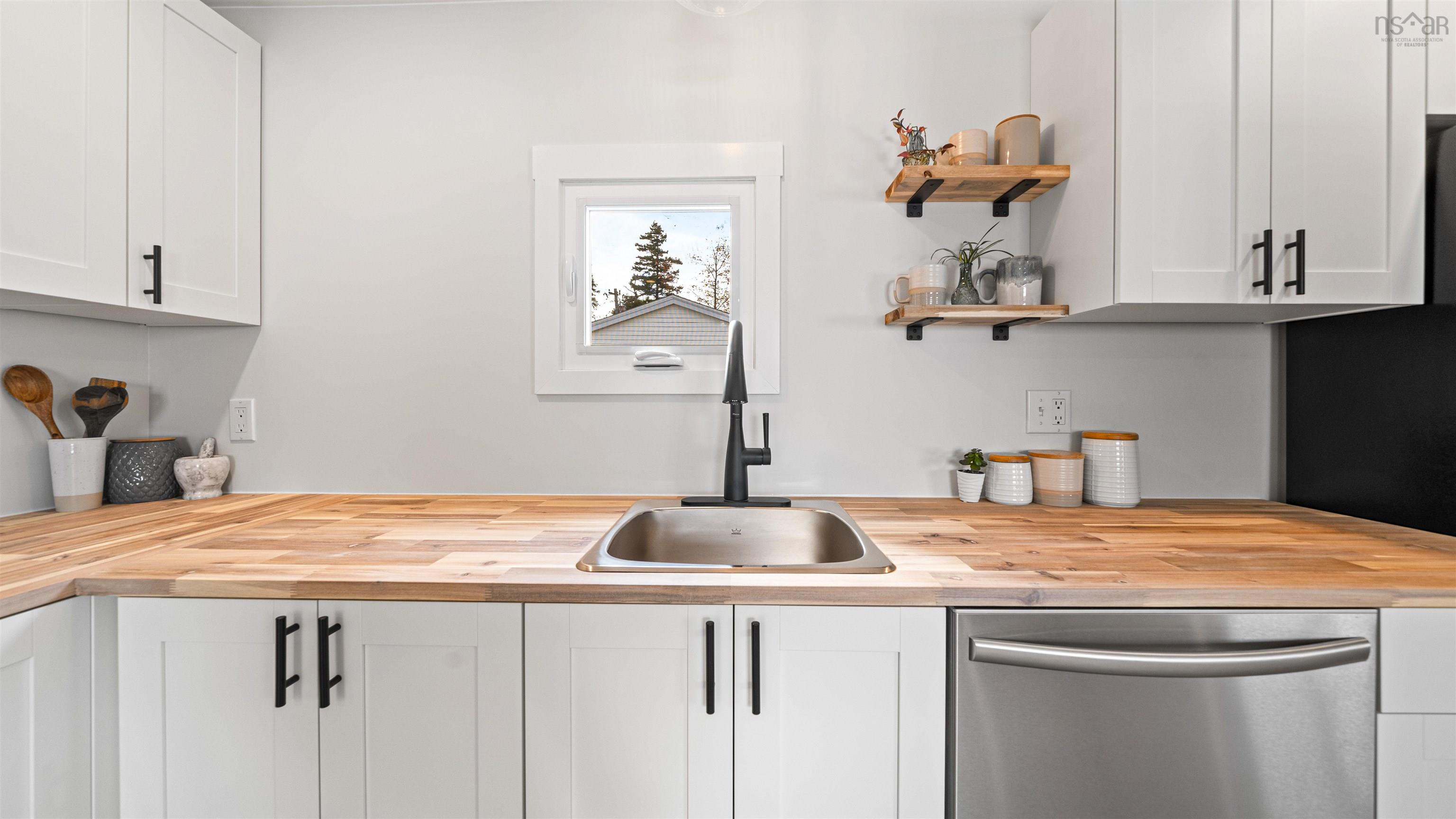 18 Earleton Avenue, Dartmouth, NS (MLS 202526467)