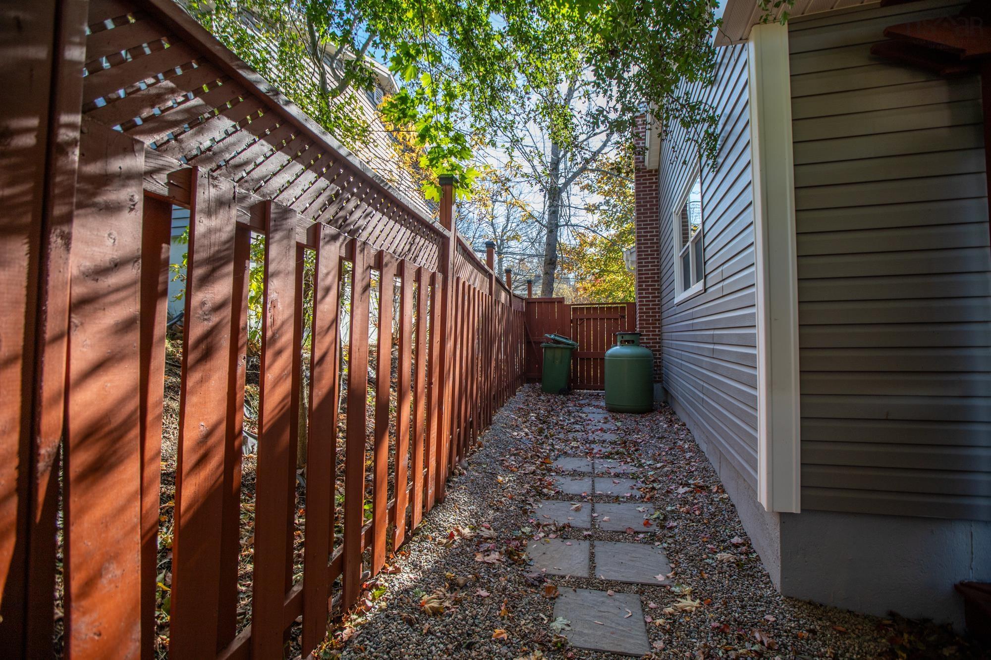 72 Mount Edward Road, Dartmouth, NS (MLS 202526497)