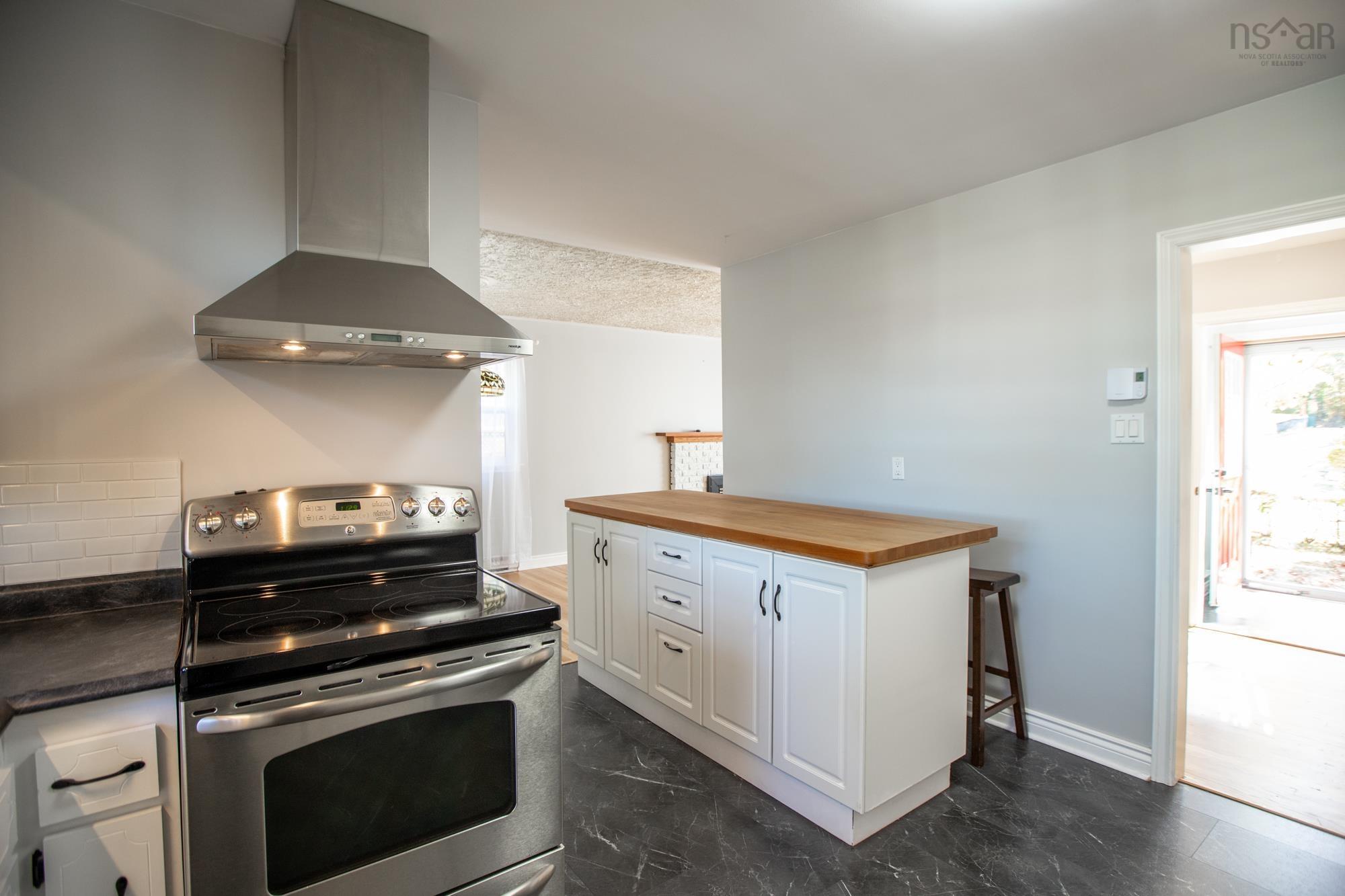 72 Mount Edward Road, Dartmouth, NS (MLS 202526497)