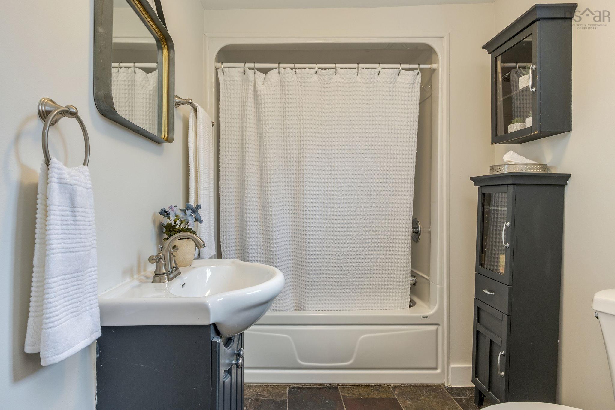 92 Withrod Drive, Halifax, NS (MLS 202526528)