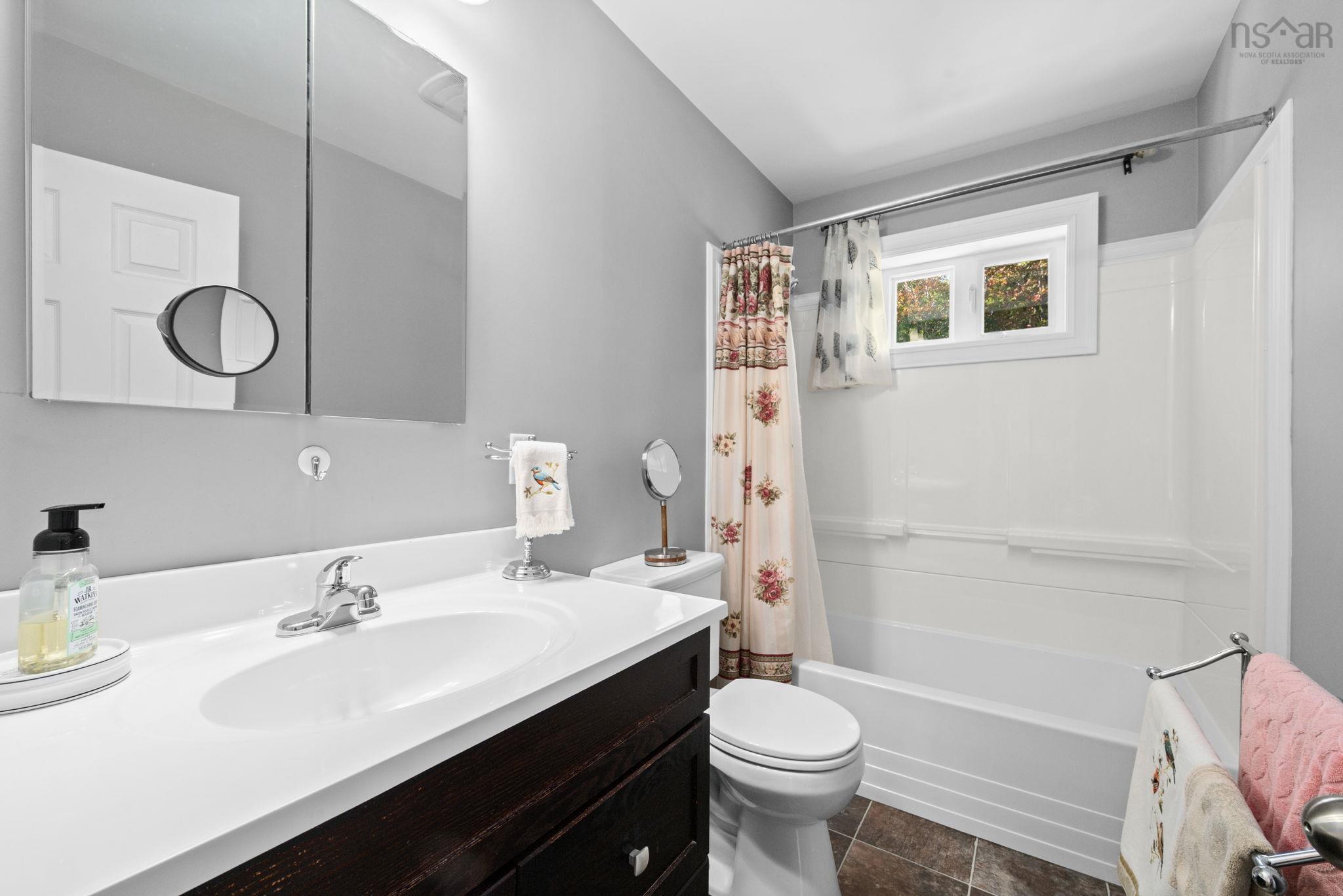 3 Dartmoor Crescent, Bedford, NS (MLS 202526592)