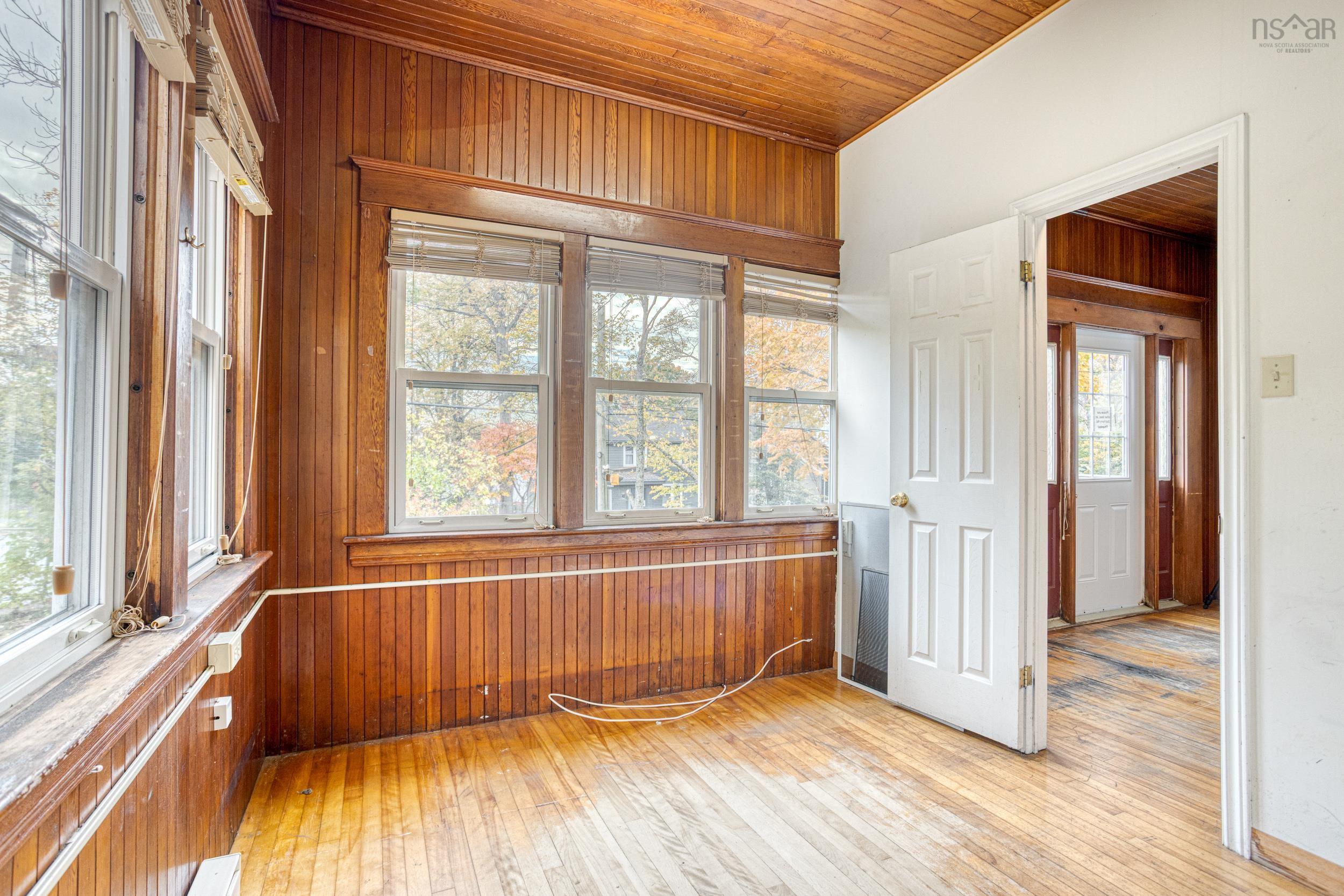 105 Pleasant Street, Dartmouth, NS (MLS 202526637)