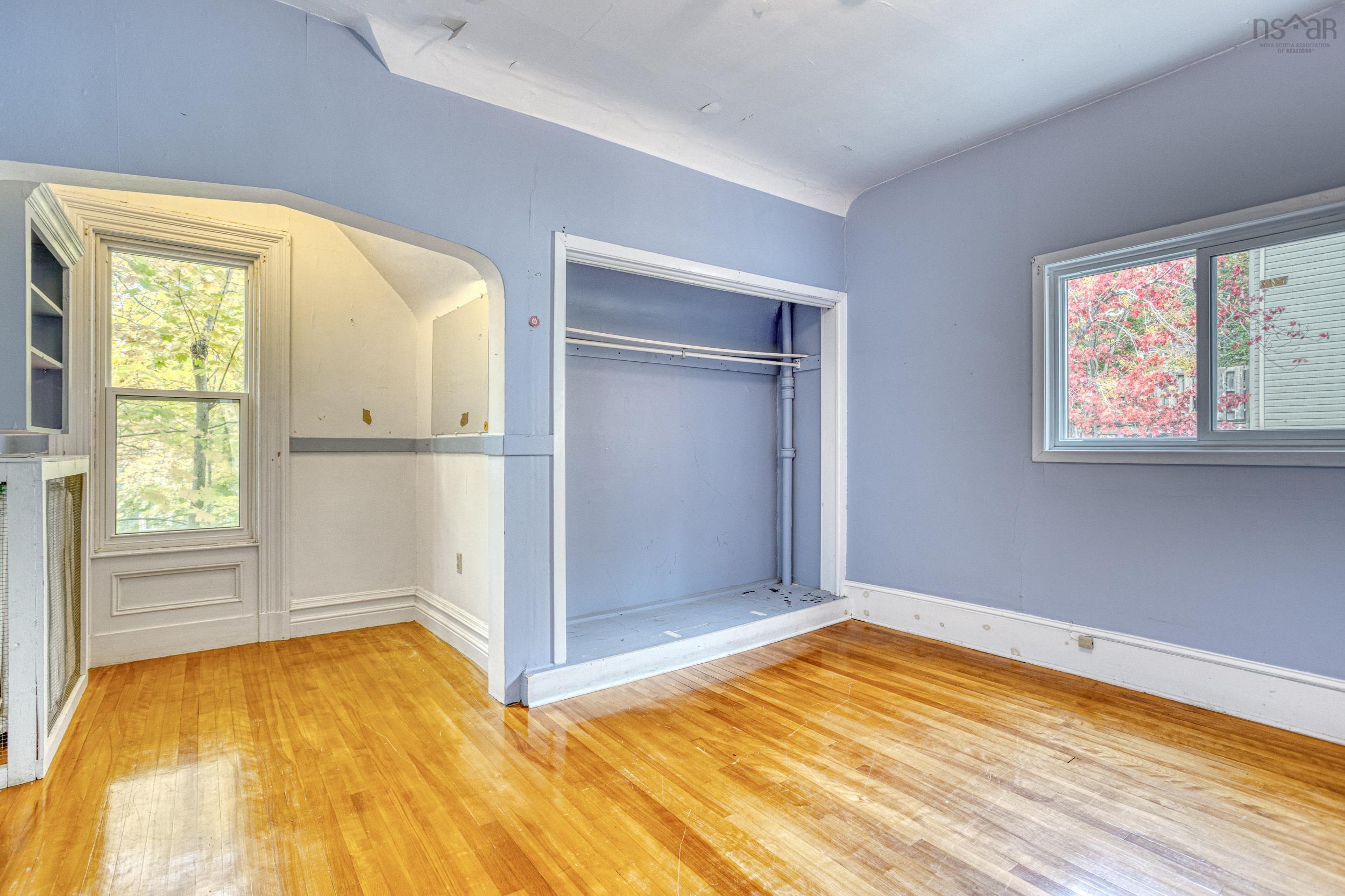 105 Pleasant Street, Dartmouth, NS (MLS 202526637)