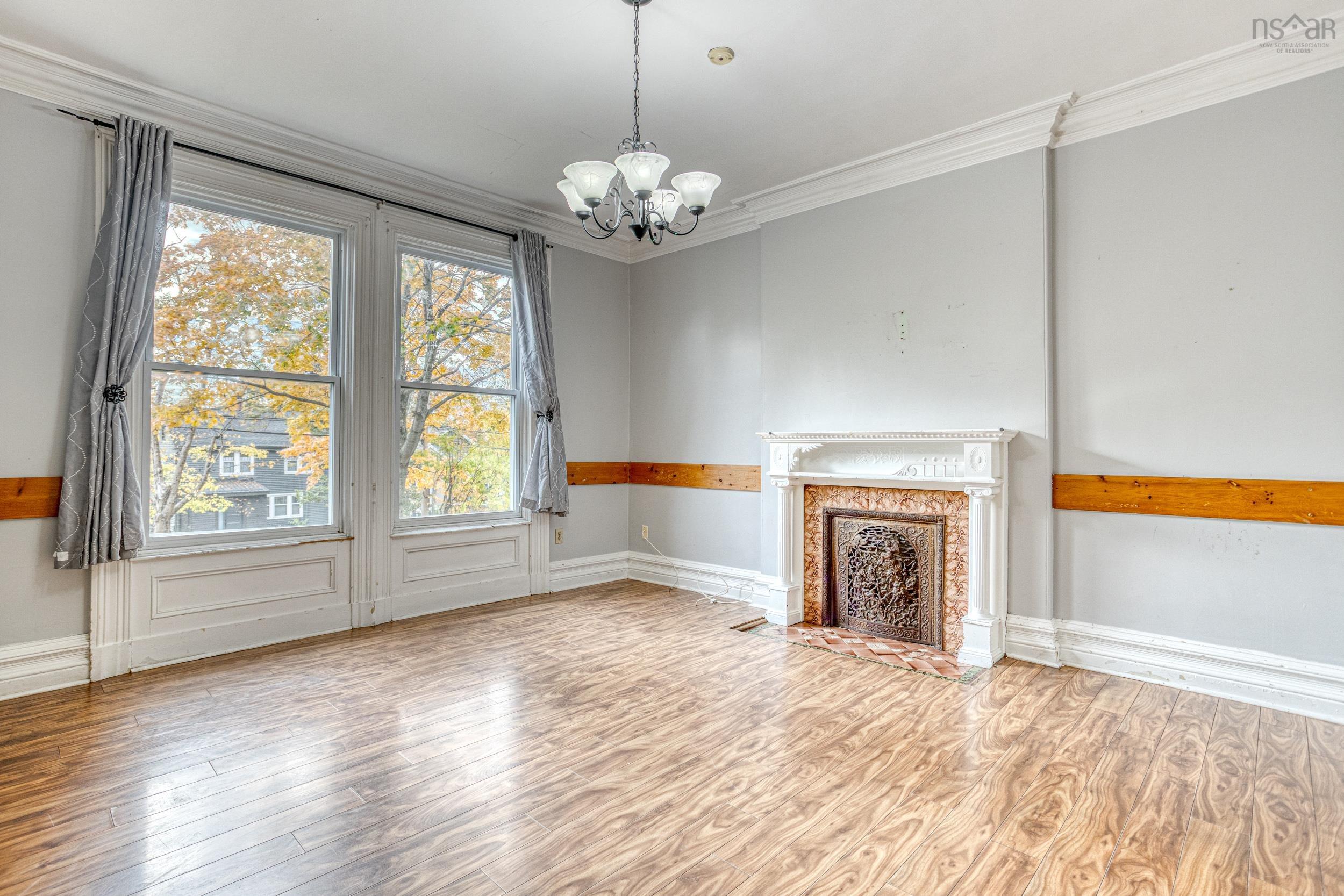 105 Pleasant Street, Dartmouth, NS (MLS 202526637)