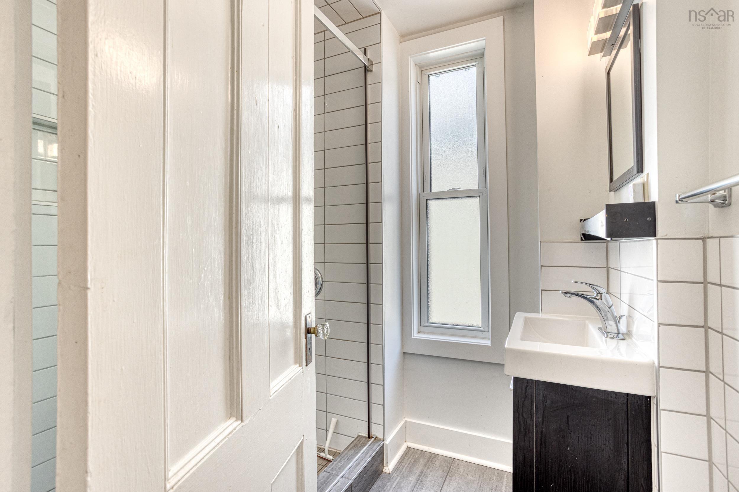 5554- 5556 Atlantic Street, Halifax, NS (MLS 202526647)