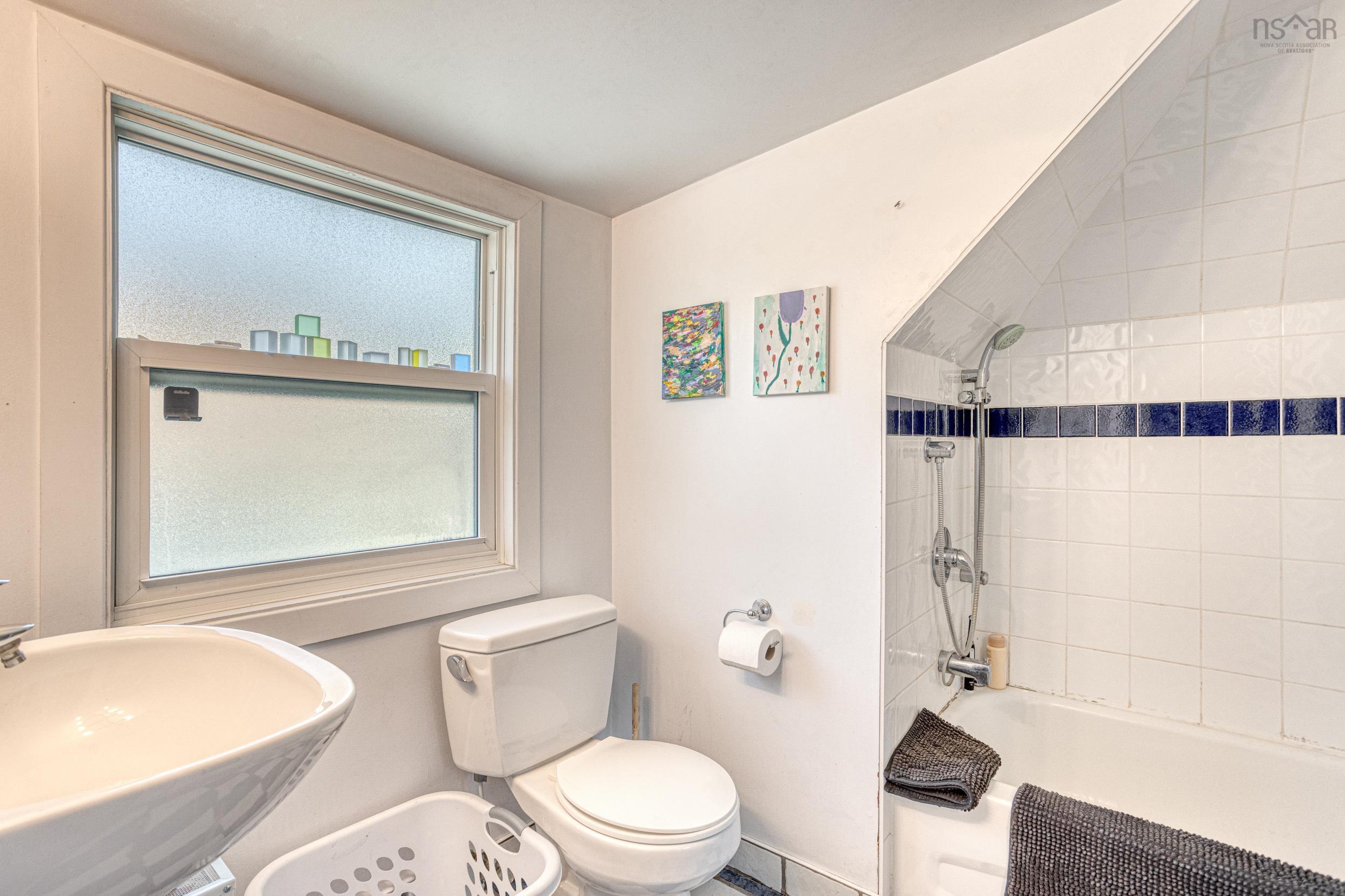 5554- 5556 Atlantic Street, Halifax, NS (MLS 202526647)