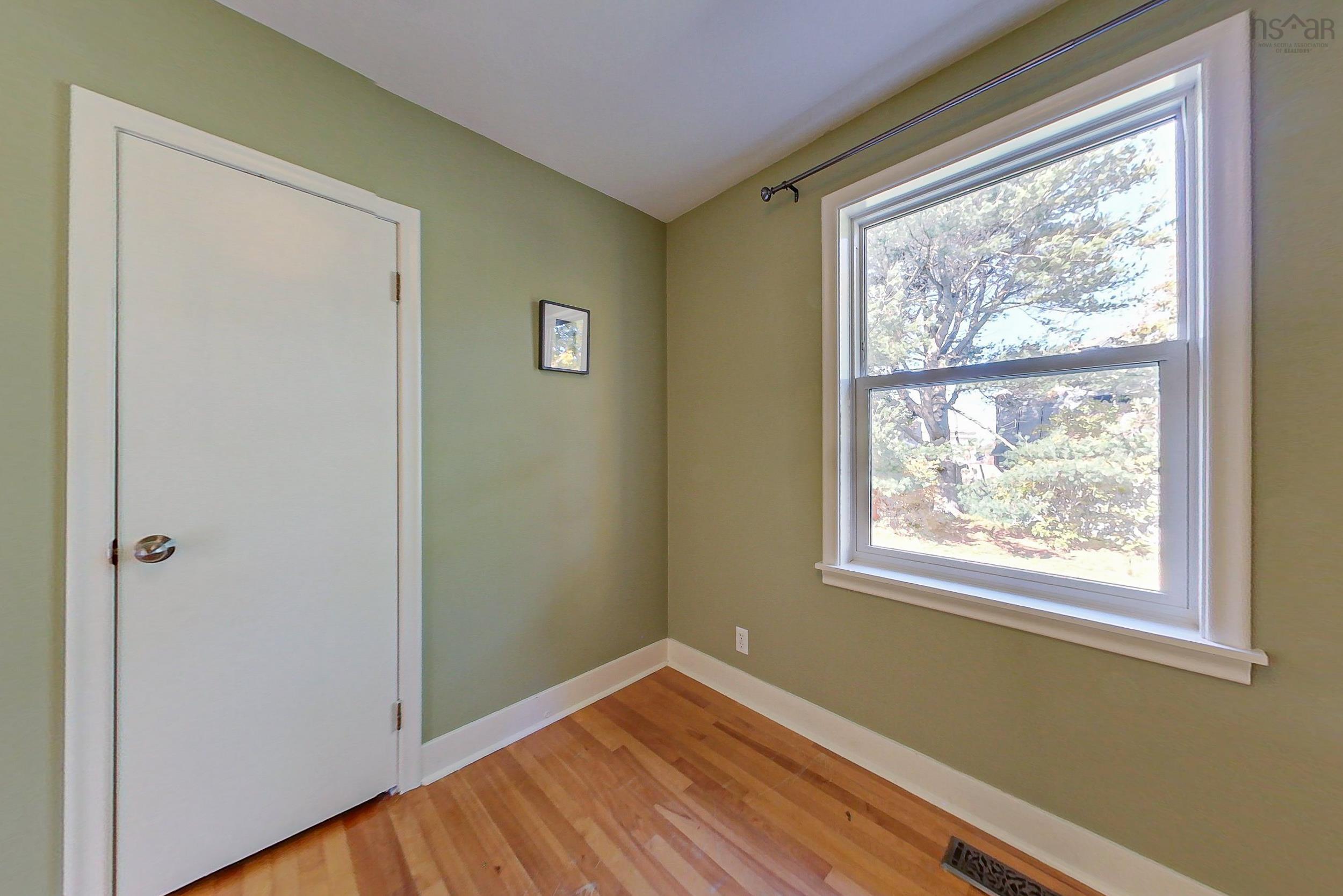 21 Lawnwood Avenue, Halifax, NS (MLS 202526703)