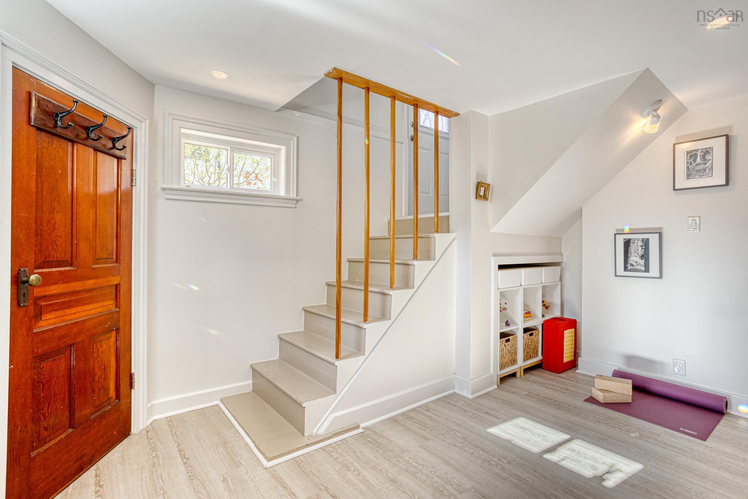 21 Lawnwood Avenue, Halifax, NS (MLS 202526703)