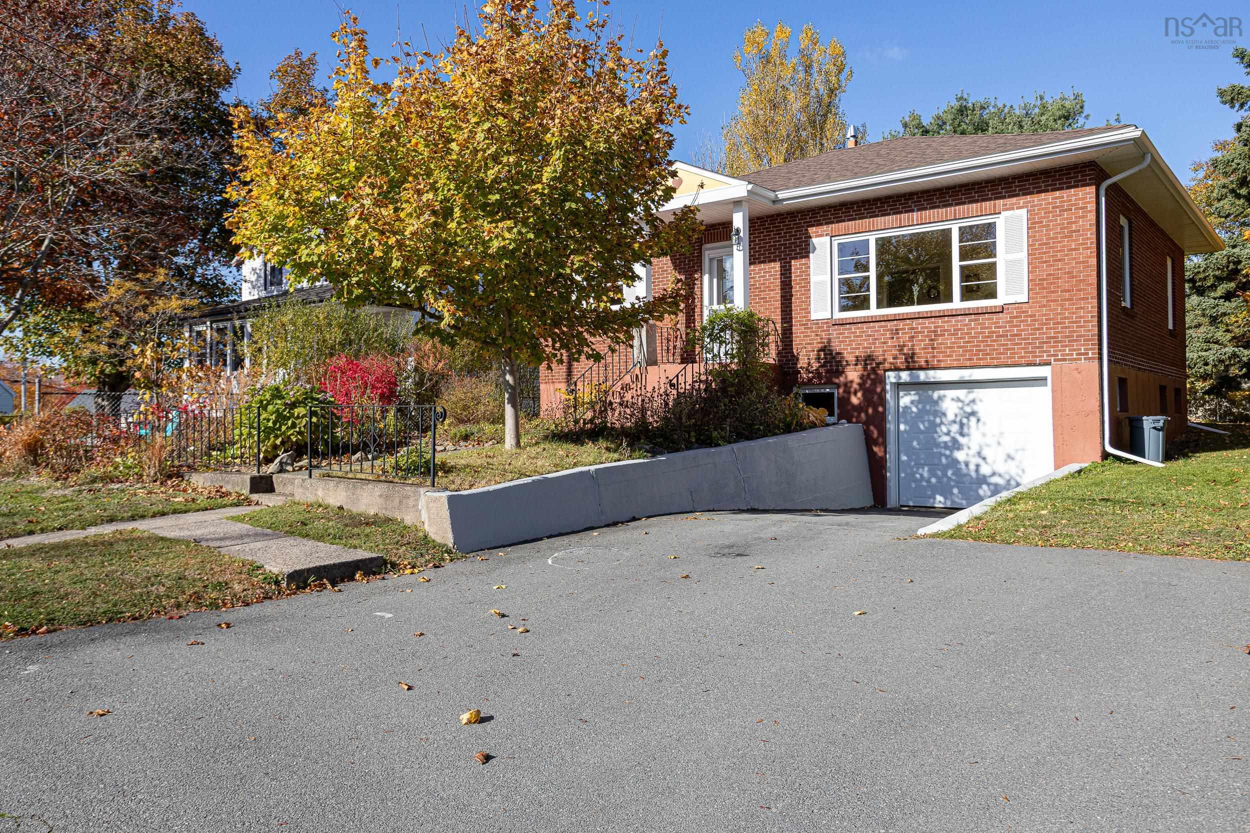 21 Lawnwood Avenue, Halifax, NS (MLS 202526703)