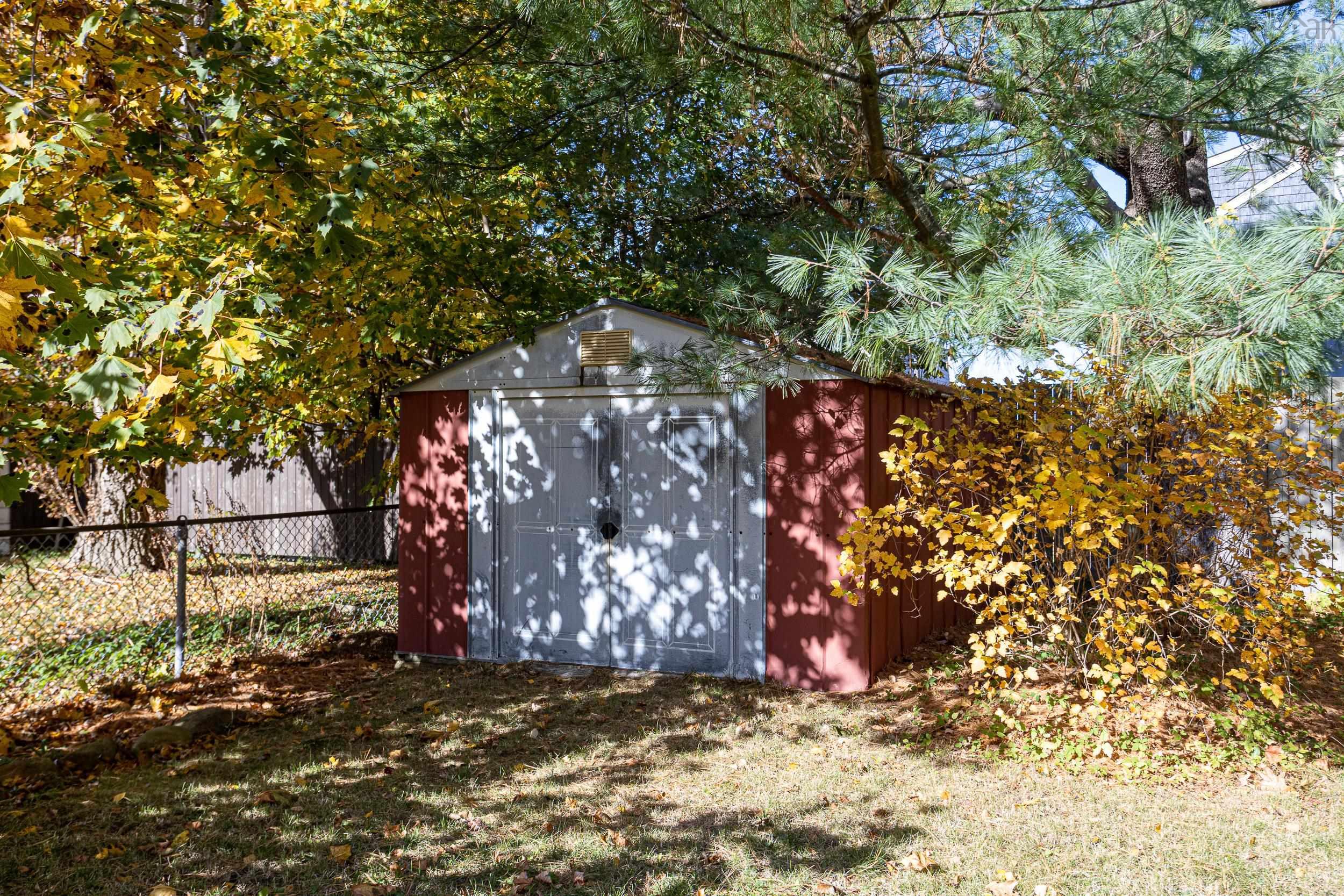 21 Lawnwood Avenue, Halifax, NS (MLS 202526703)