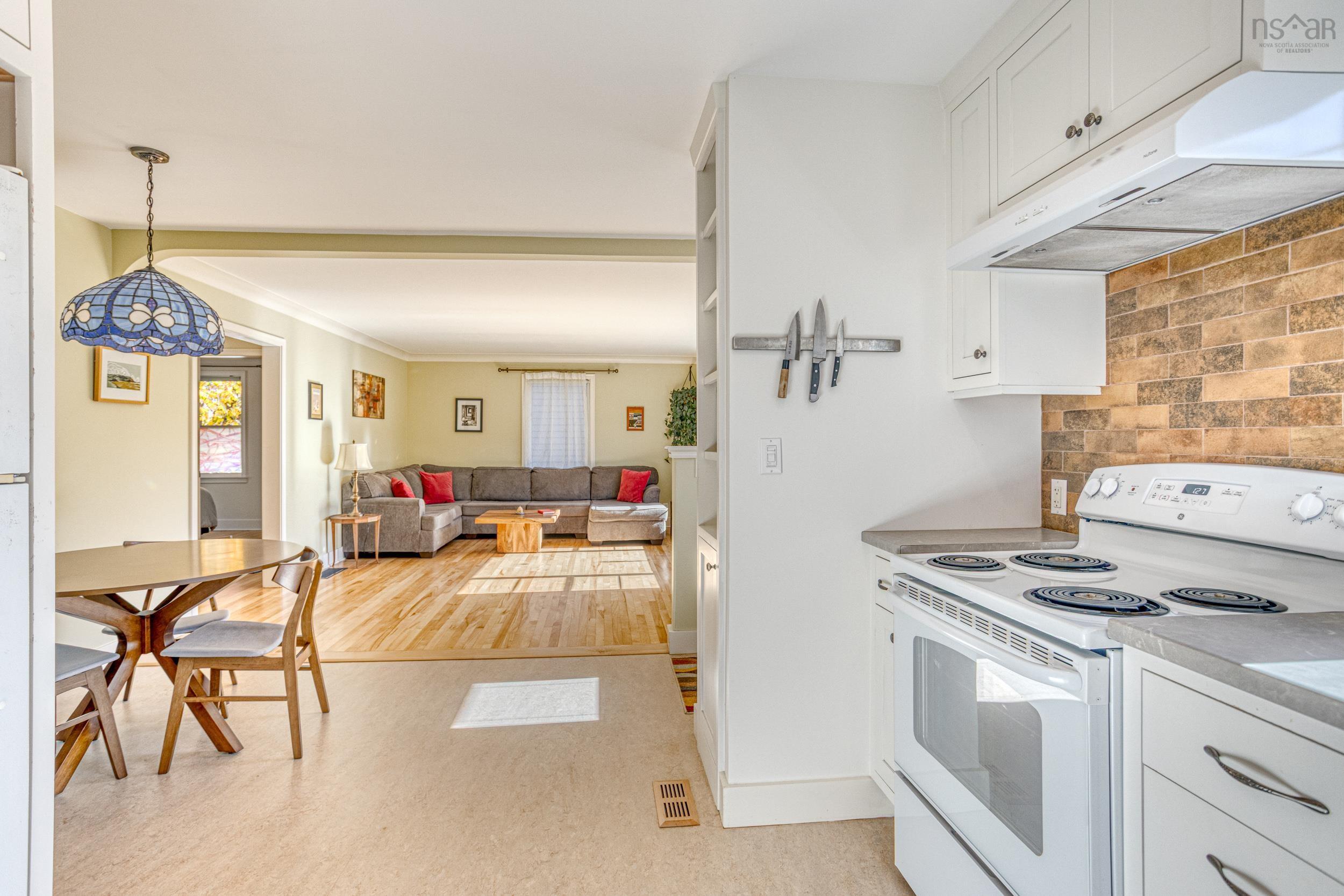 21 Lawnwood Avenue, Halifax, NS (MLS 202526703)