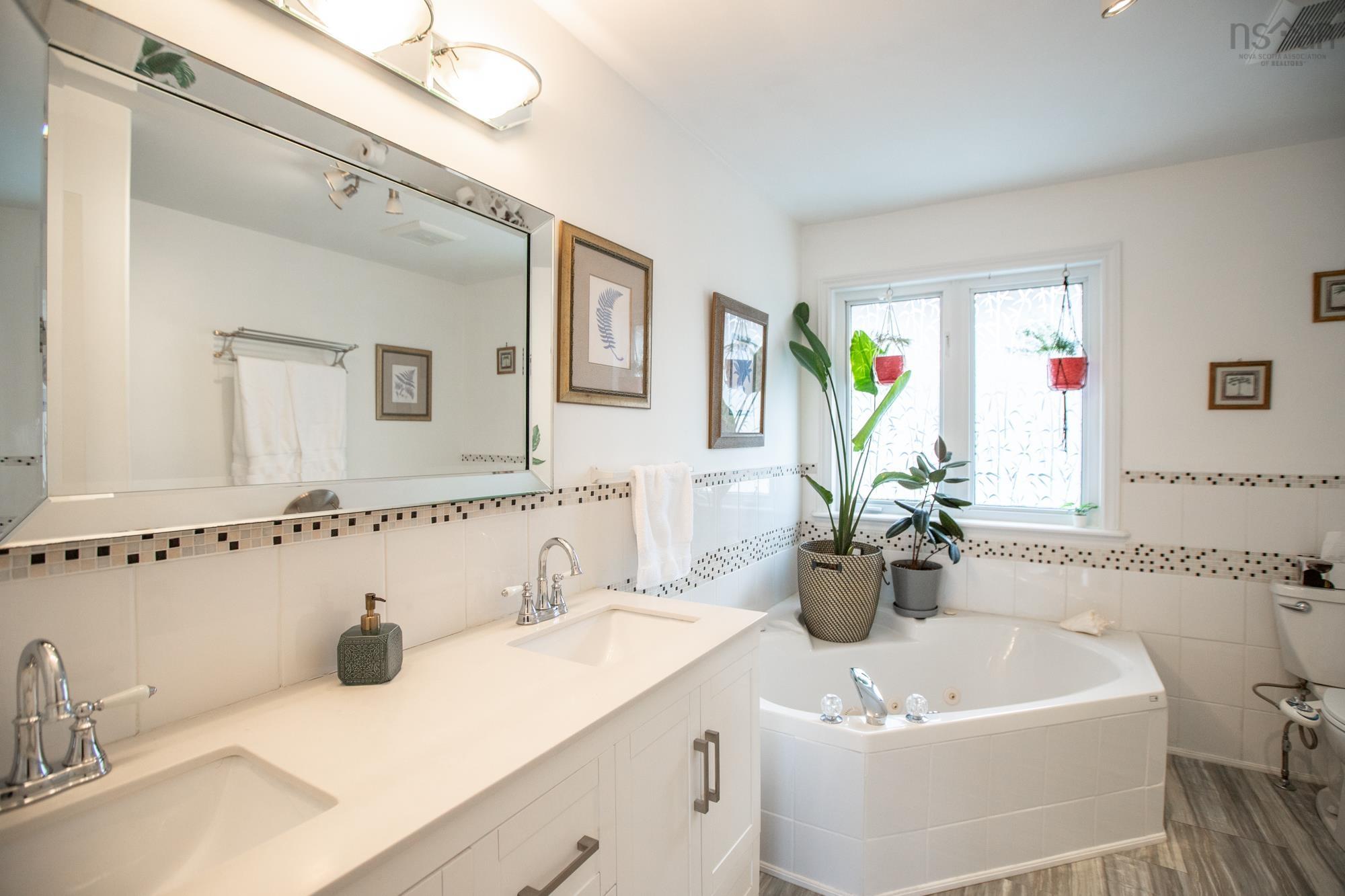 110 Oceanview Drive, Bedford, NS (MLS 202526722)