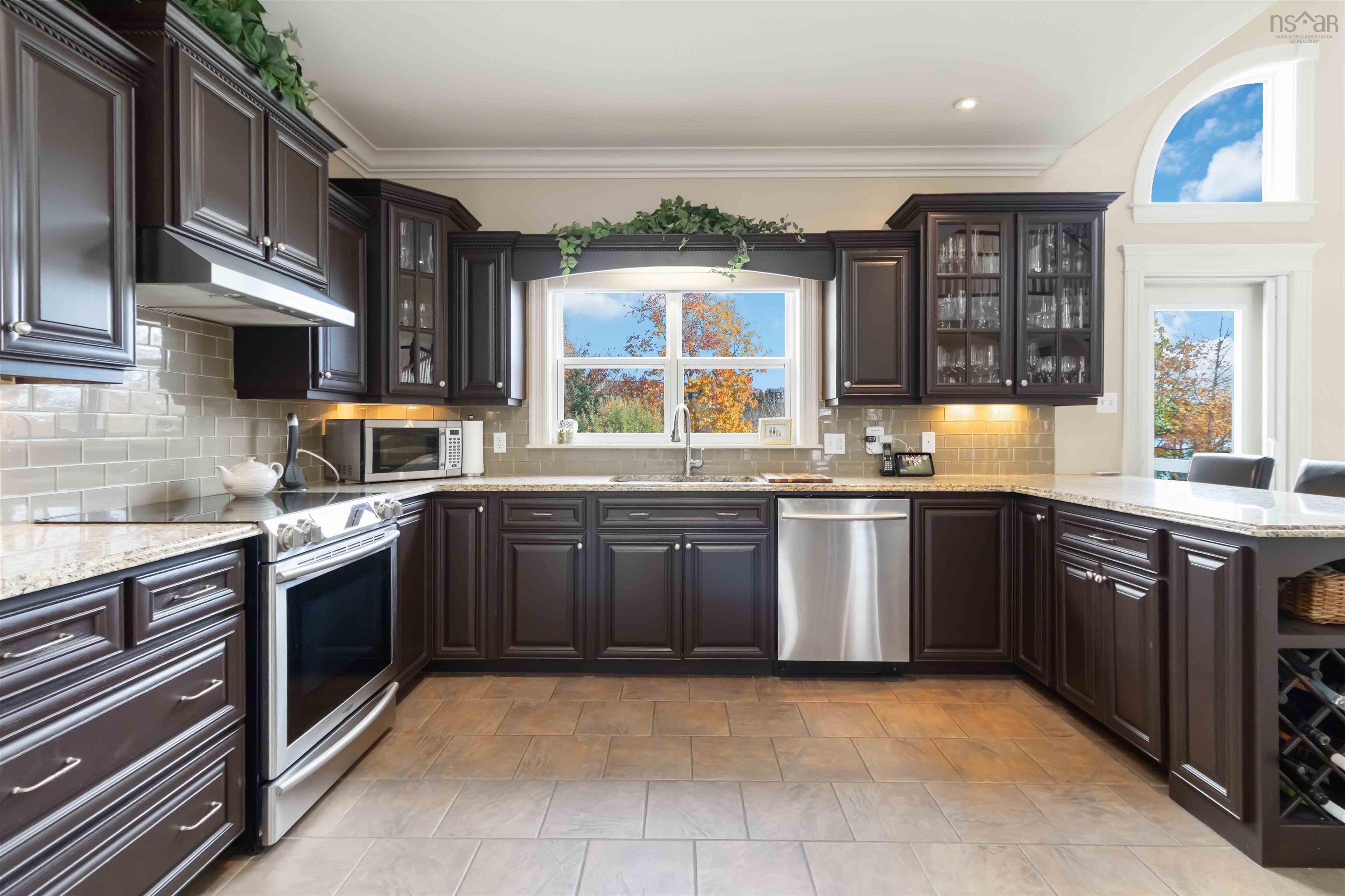 52 Freshwater Trail, Dartmouth, NS (MLS 202526725)