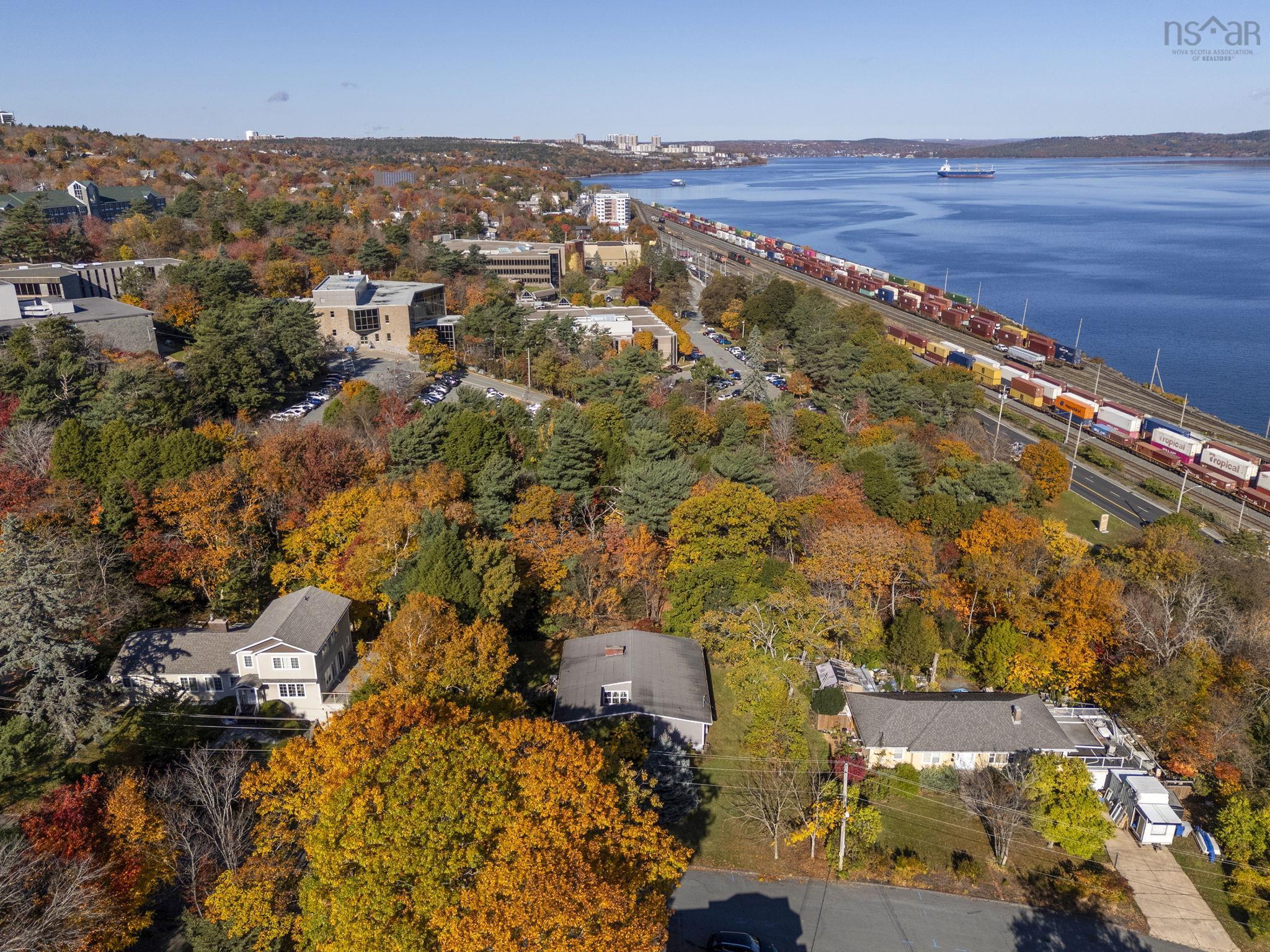 37 Sherbrooke Drive, Halifax, NS (MLS 202526735)