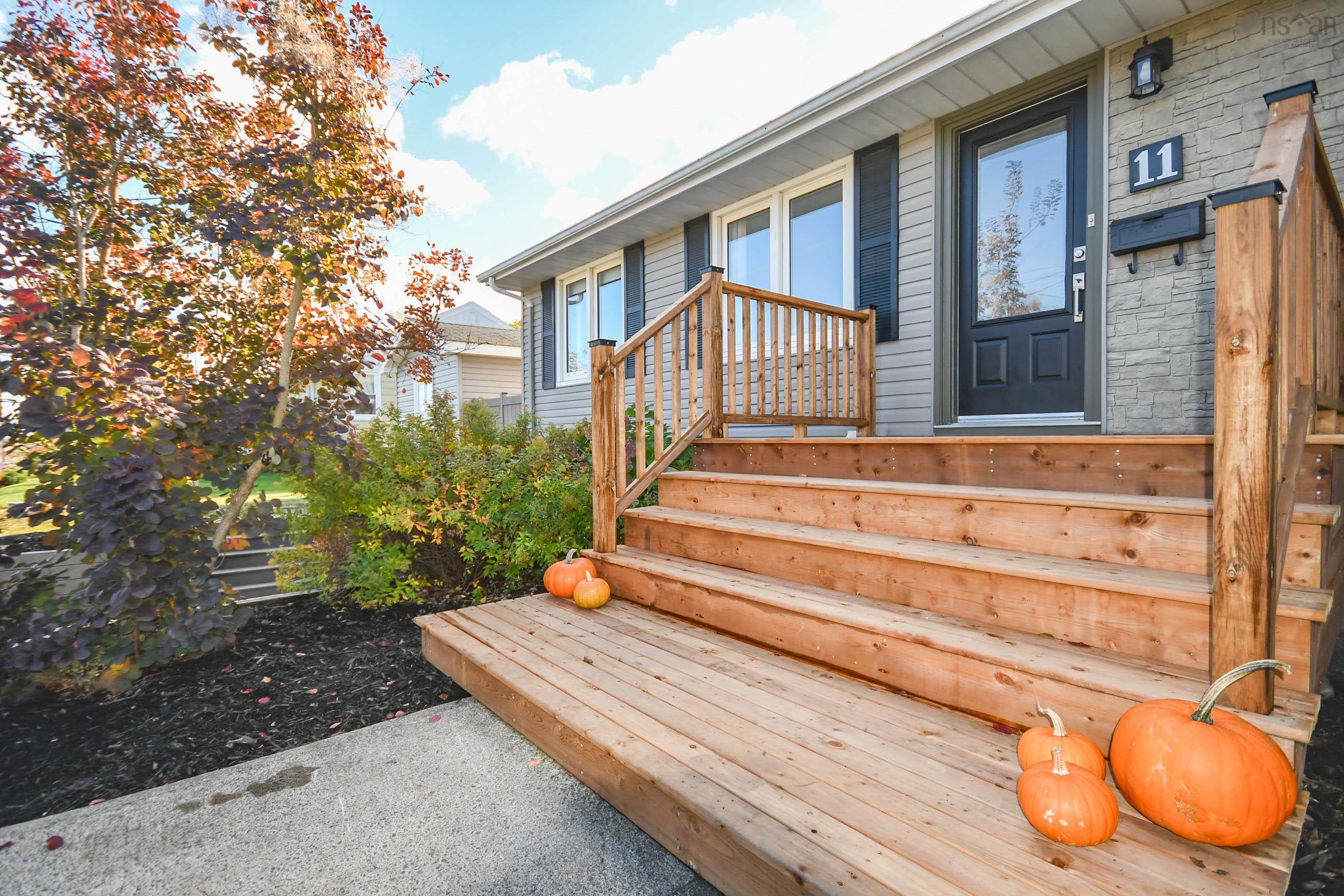 11 Walters Street, Dartmouth, NS (MLS 202526764)