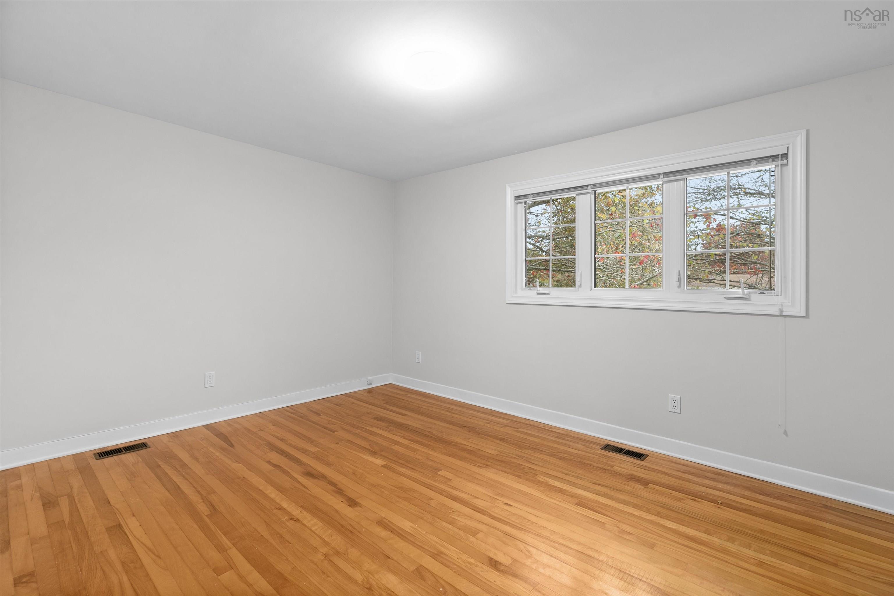 43 Deepwood Crescent, Halifax, NS (MLS 202526774)