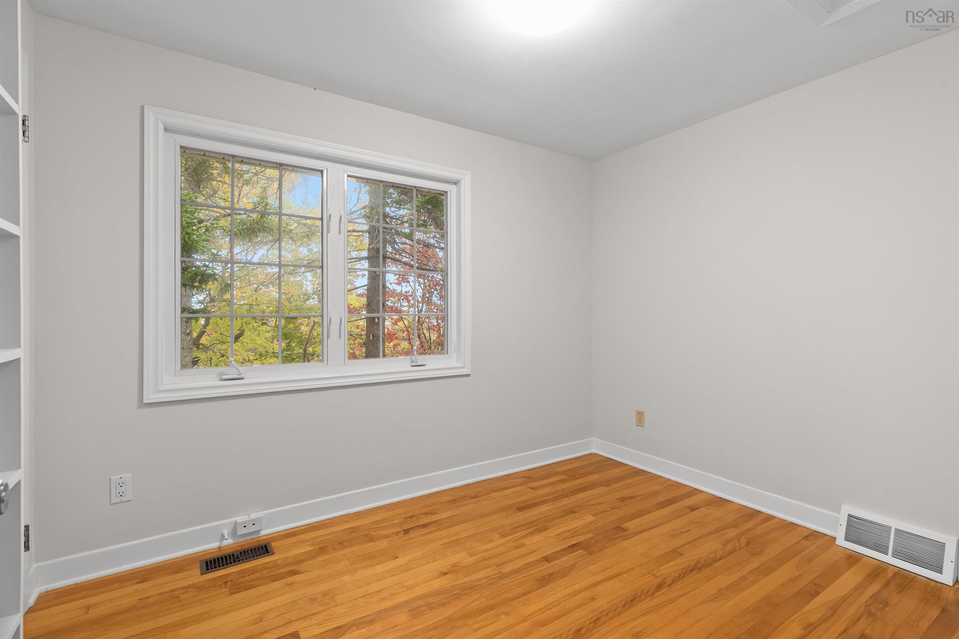 43 Deepwood Crescent, Halifax, NS (MLS 202526774)