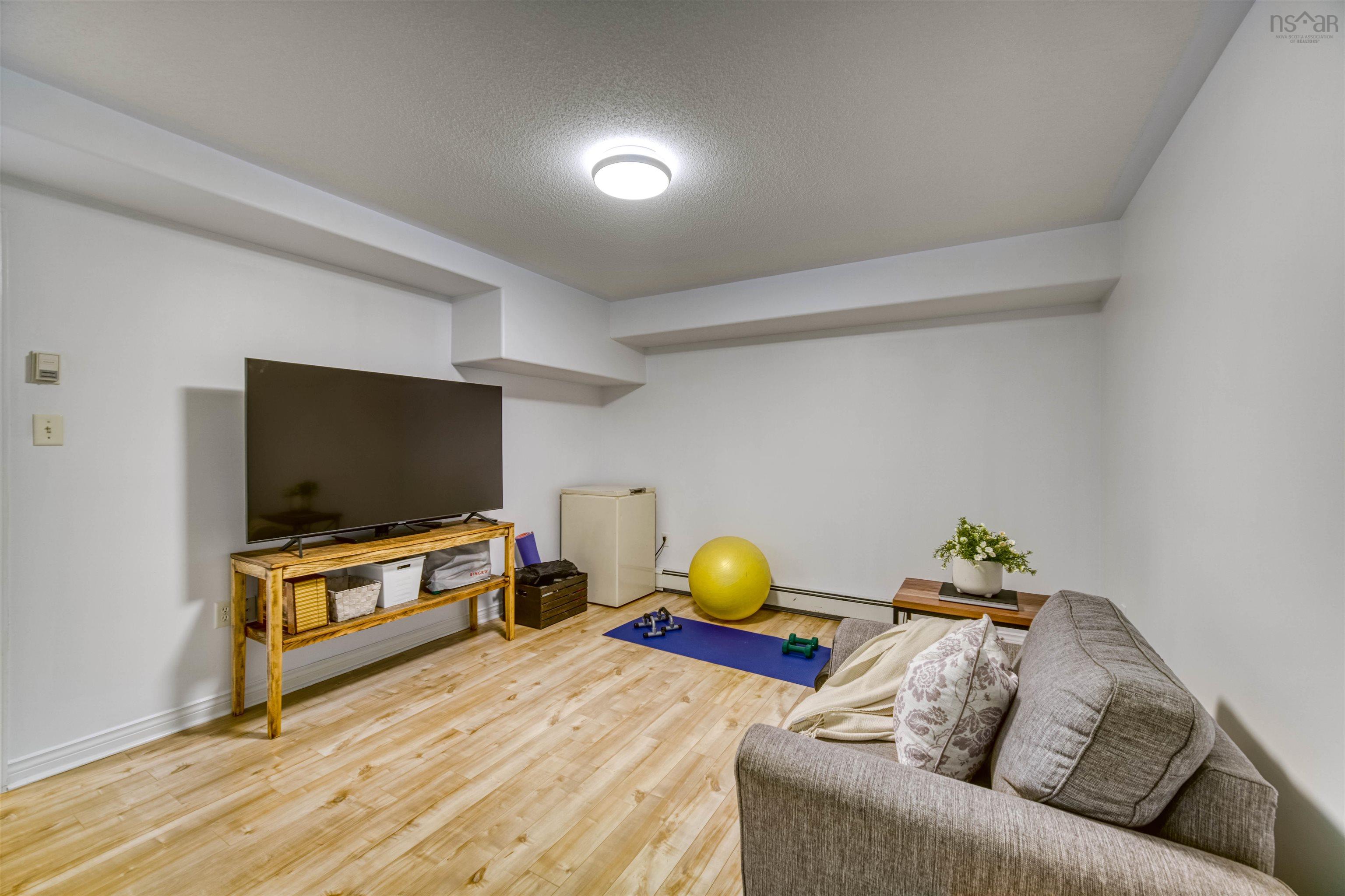 208 Oceanview Drive, Bedford, NS (MLS 202526791)