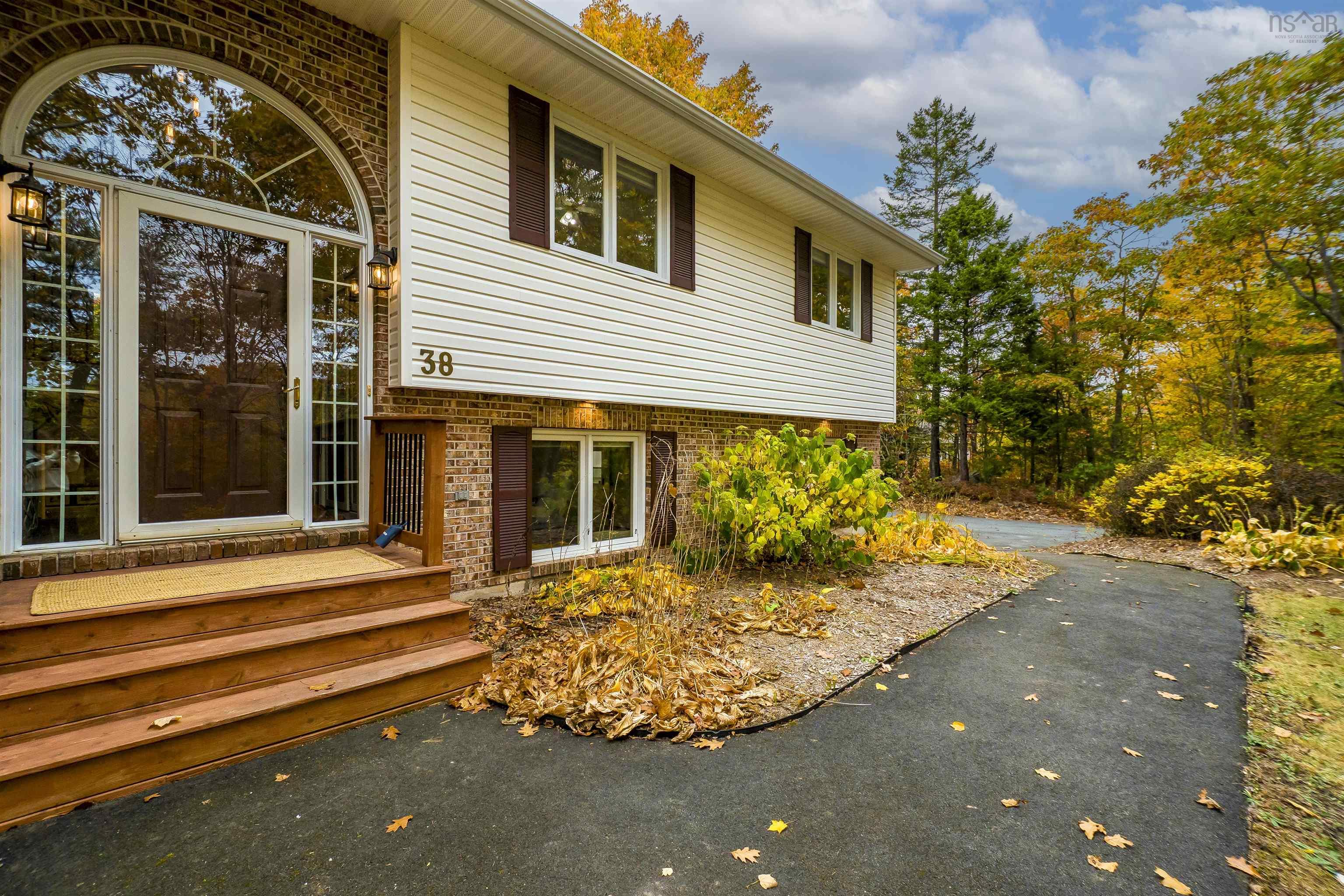 38 Devonport Avenue, Fall River, NS (MLS 202526792)