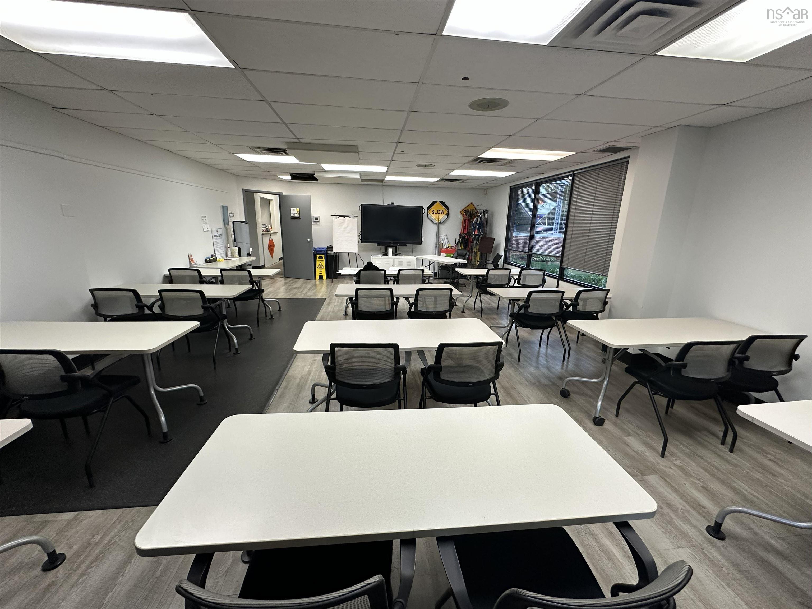 35 Macdonald Avenue, Dartmouth, NS (MLS 202526797)