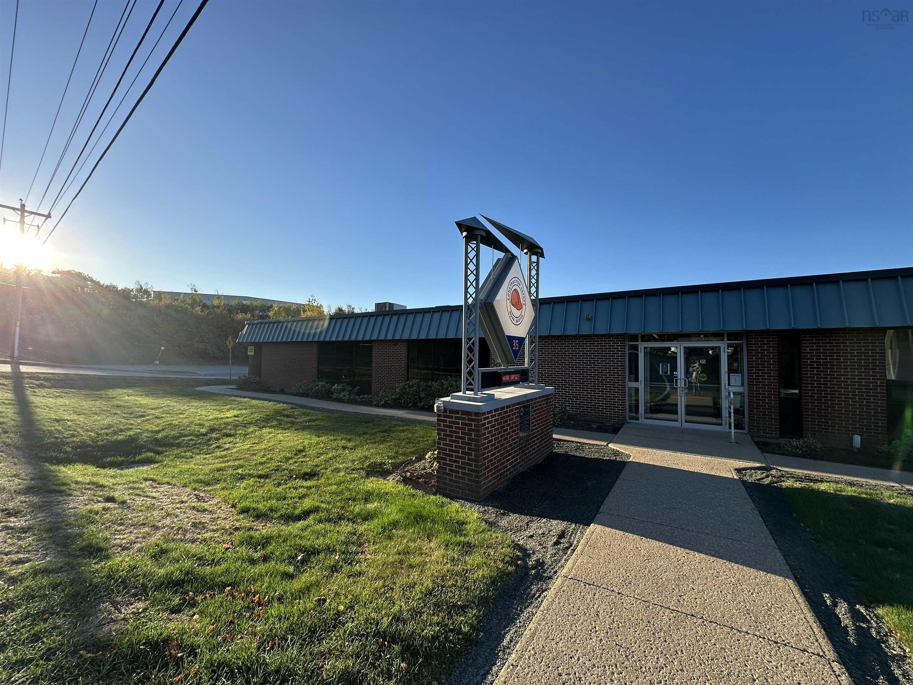 35 Macdonald Avenue, Dartmouth, NS (MLS 202526797)