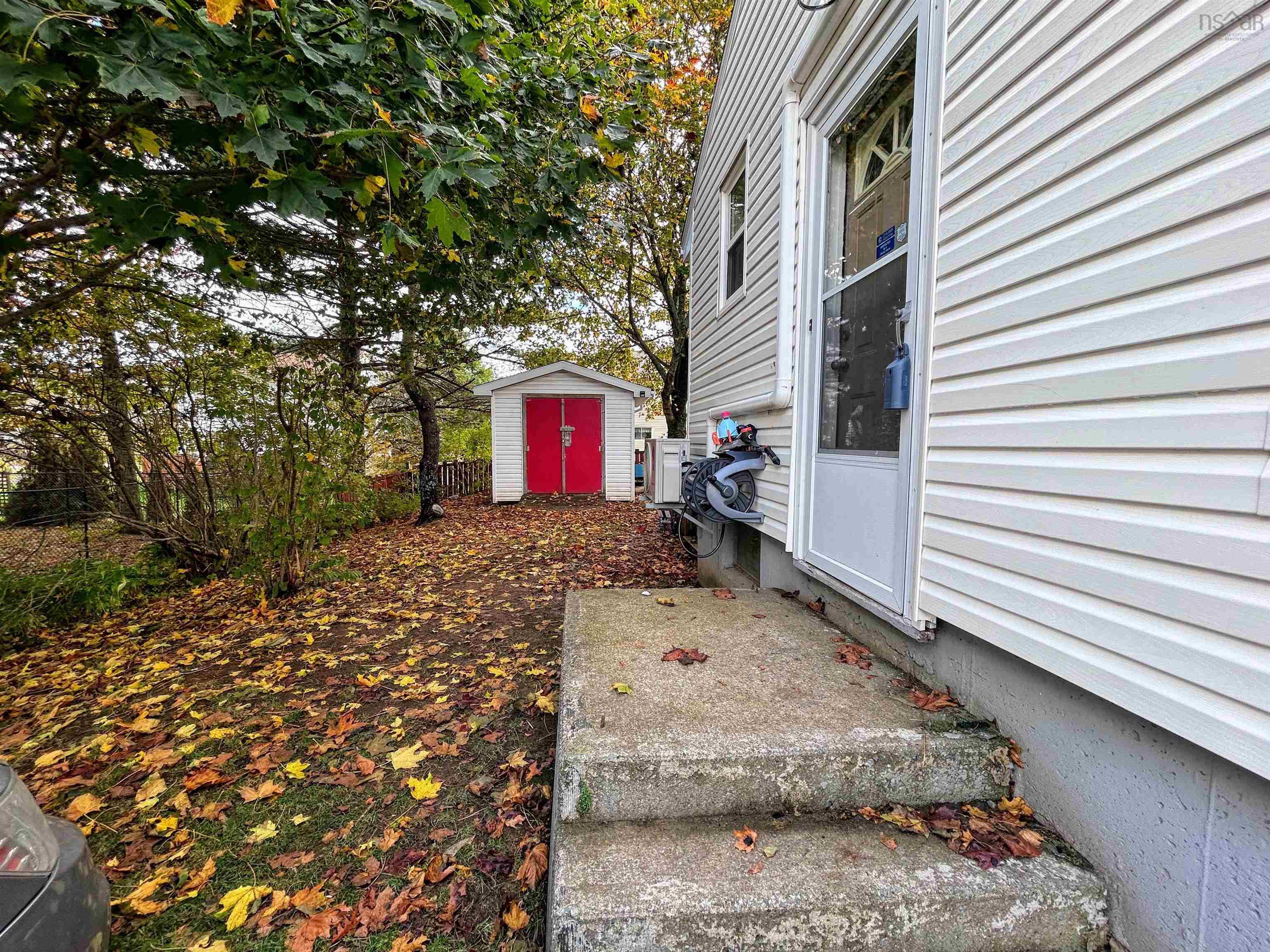 32 Lawson Avenue, Dartmouth, NS (MLS 202526819)